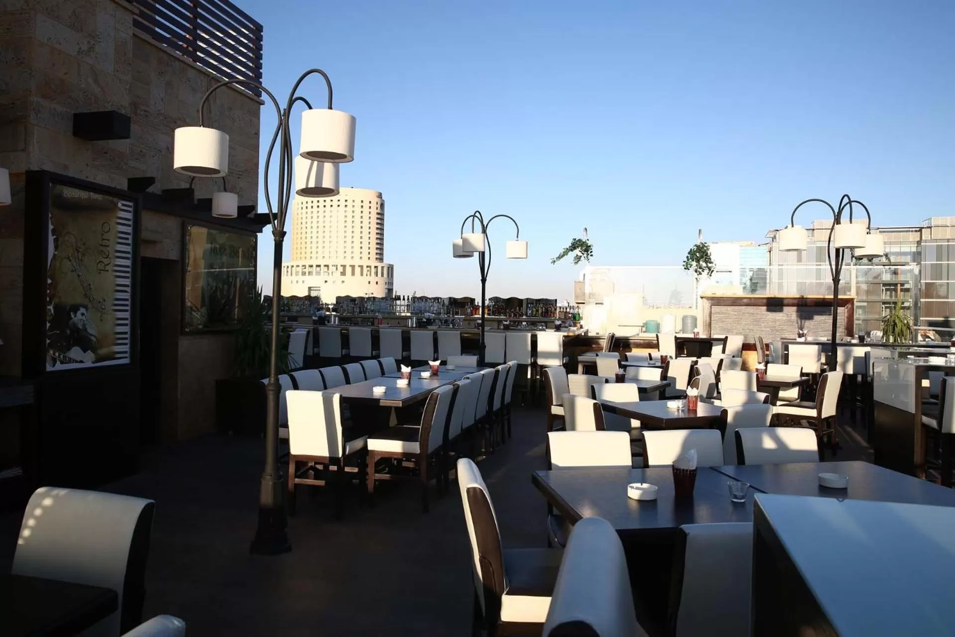 Restaurant/places to eat in Hisham Hotel