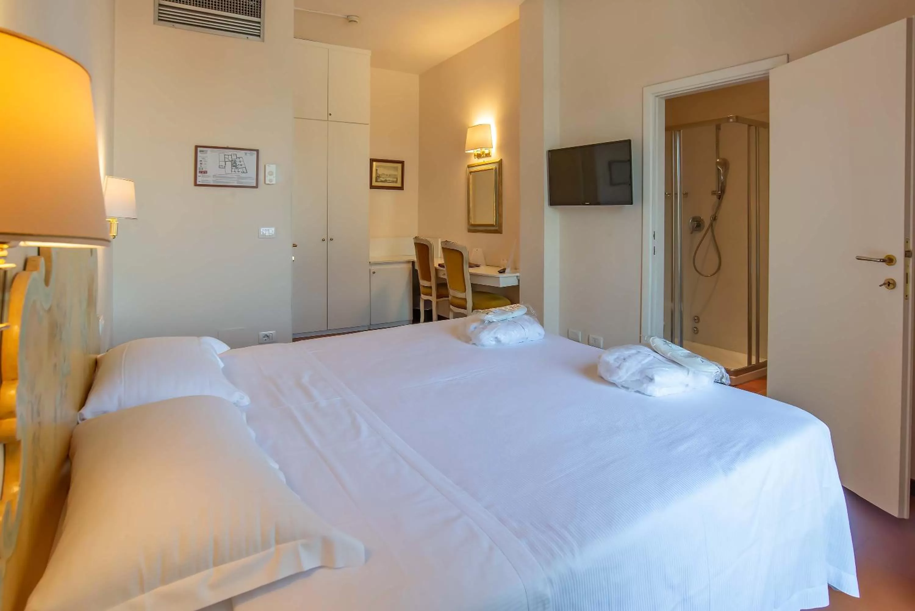 Bedroom, Bed in Hotel Machiavelli Palace