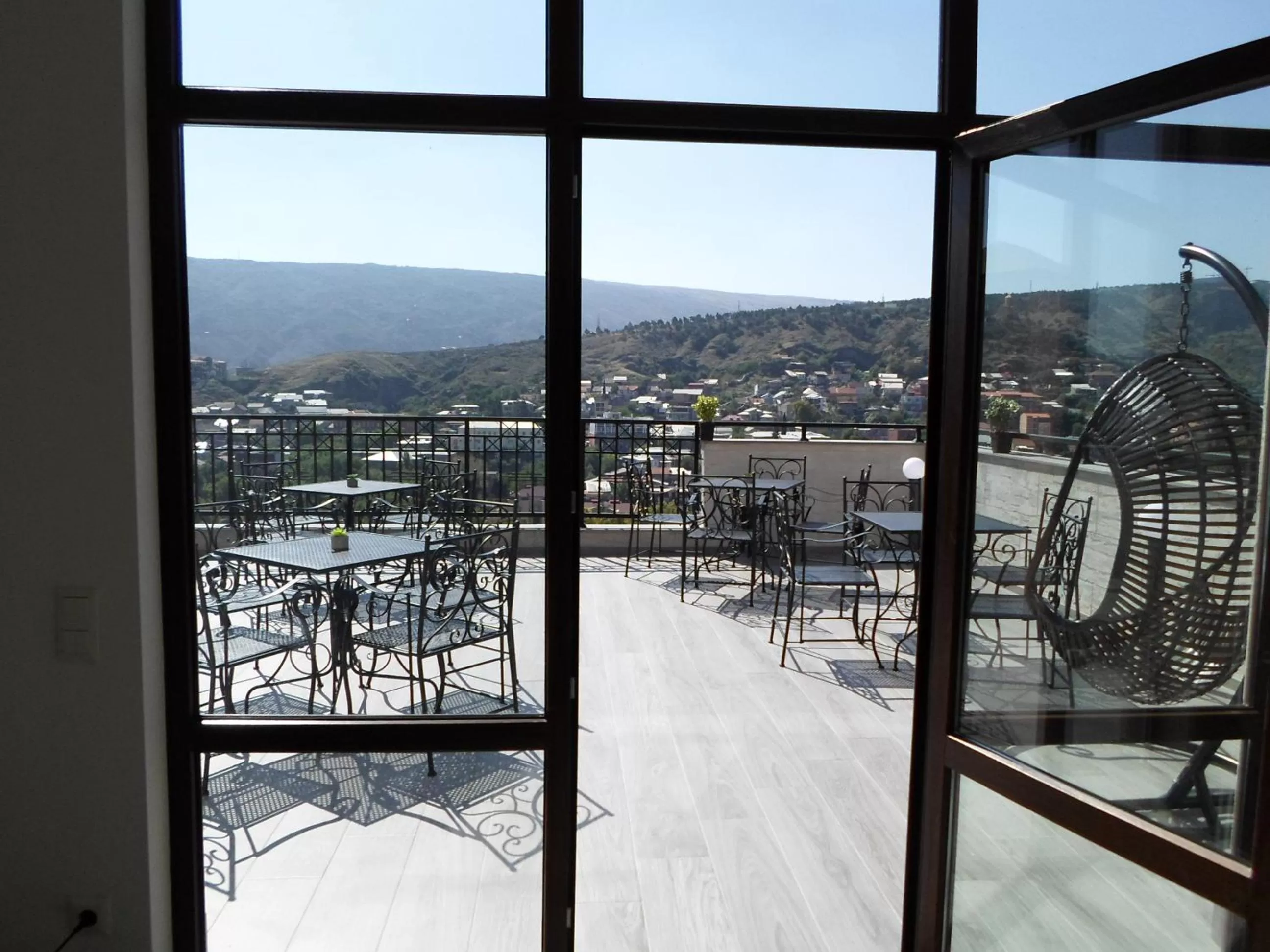 City view, Mountain View in Hotel Avlabari Terrace