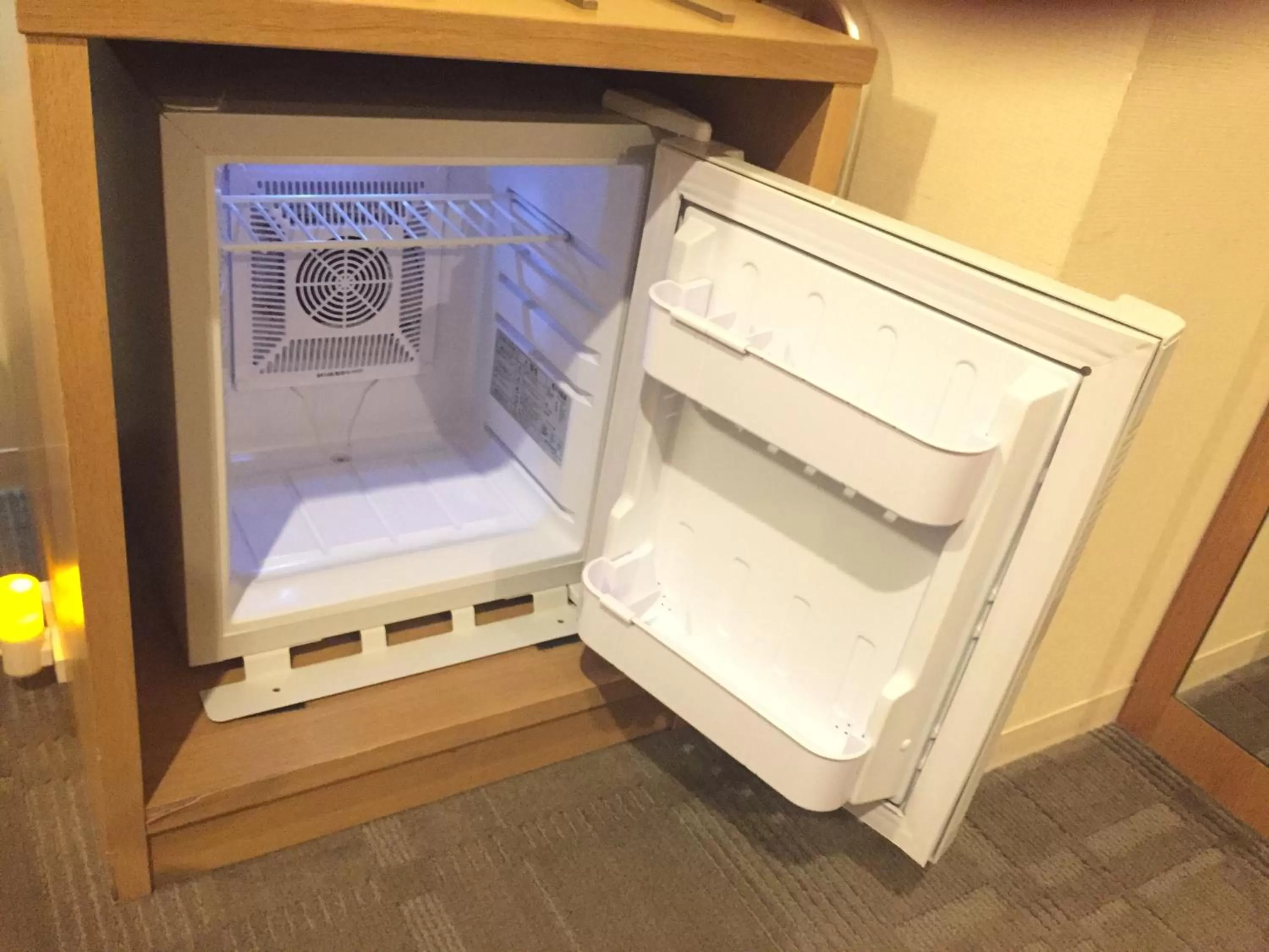 Photo of the whole room, Bed in Akihabara Washington Hotel