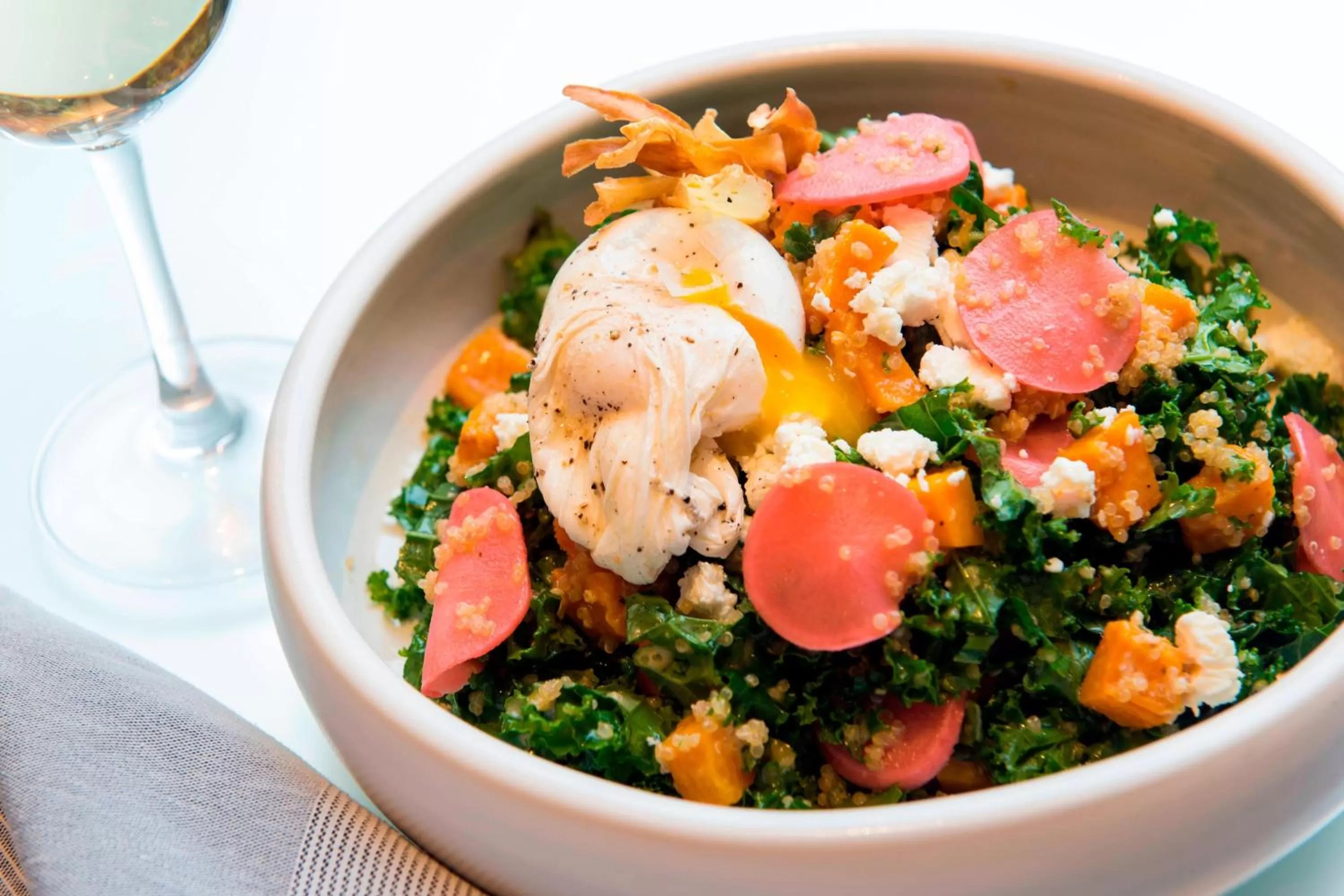 Kitchen or kitchenette in Bethesda North Marriott Hotel & Conference Center