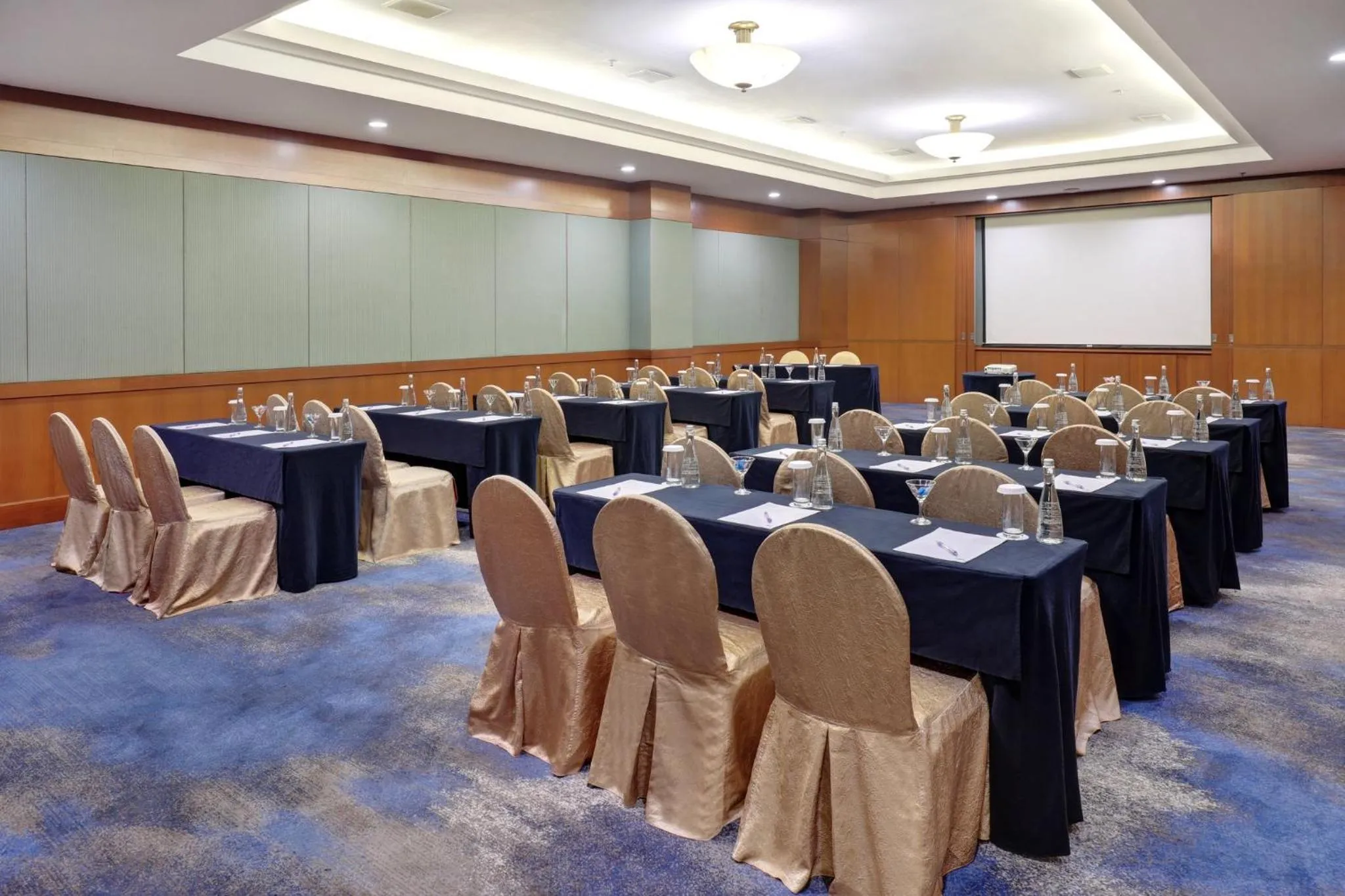 Meeting/conference room in Holiday Inn Resort Batam by IHG