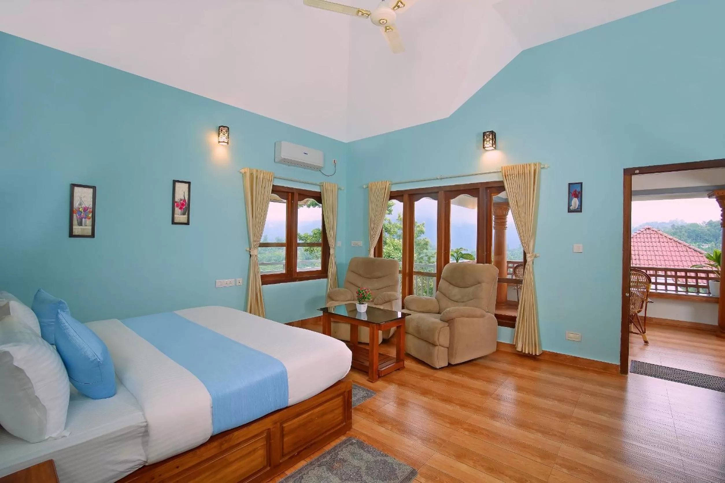 Photo of the whole room in Zenha Resorts