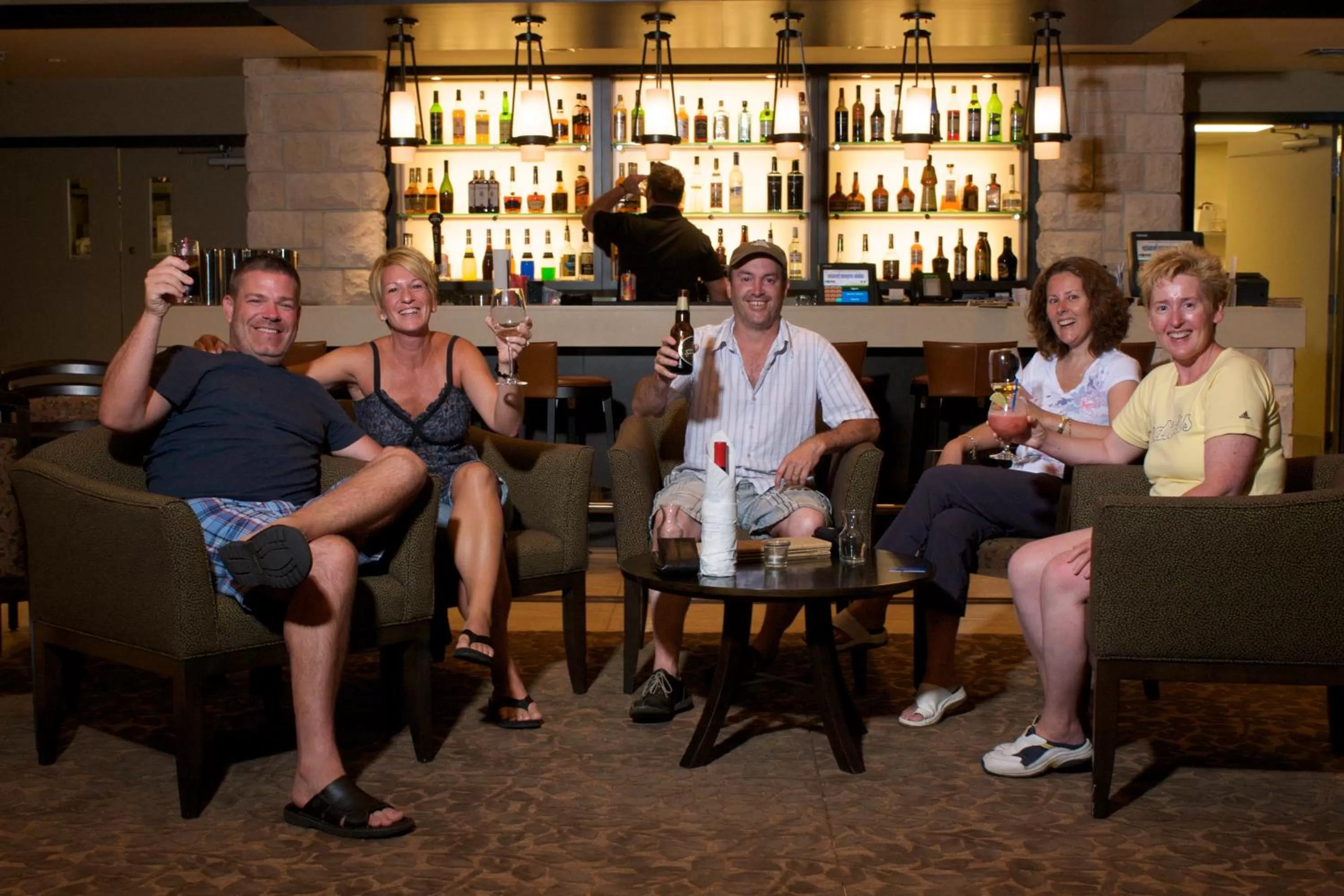 Restaurant/places to eat in Walnut Beach Resort