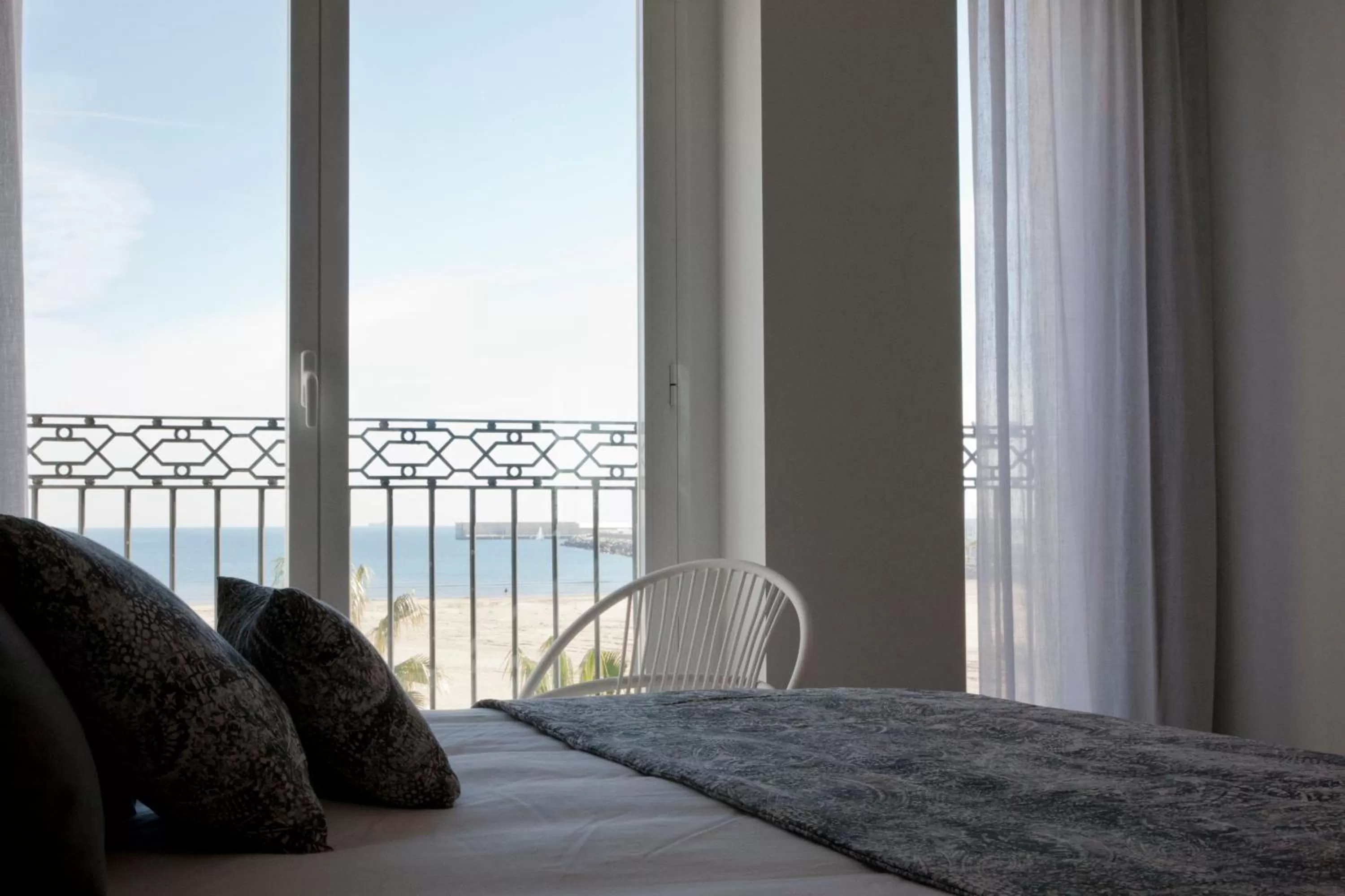 Sea view, Bed in Hotel Boutique Balandret