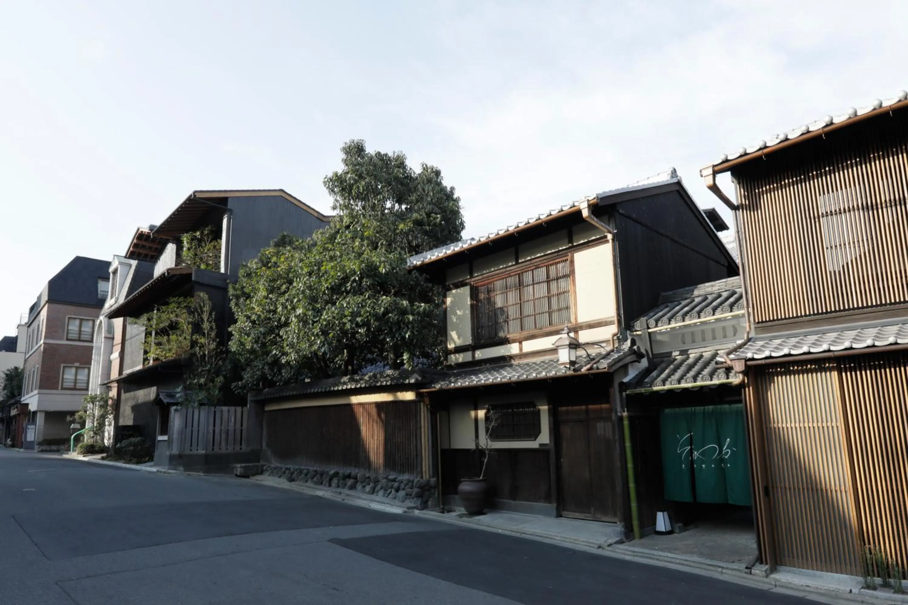 Property building in Sowaka