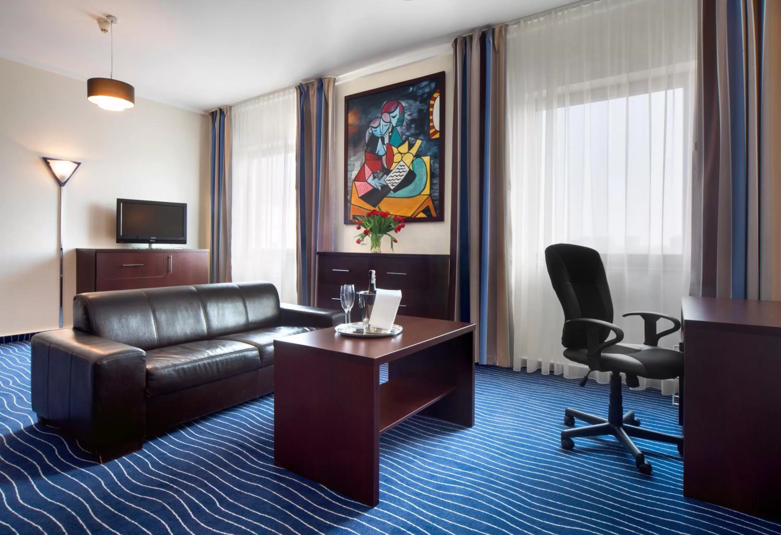 Living room in Express Kraków Hotel