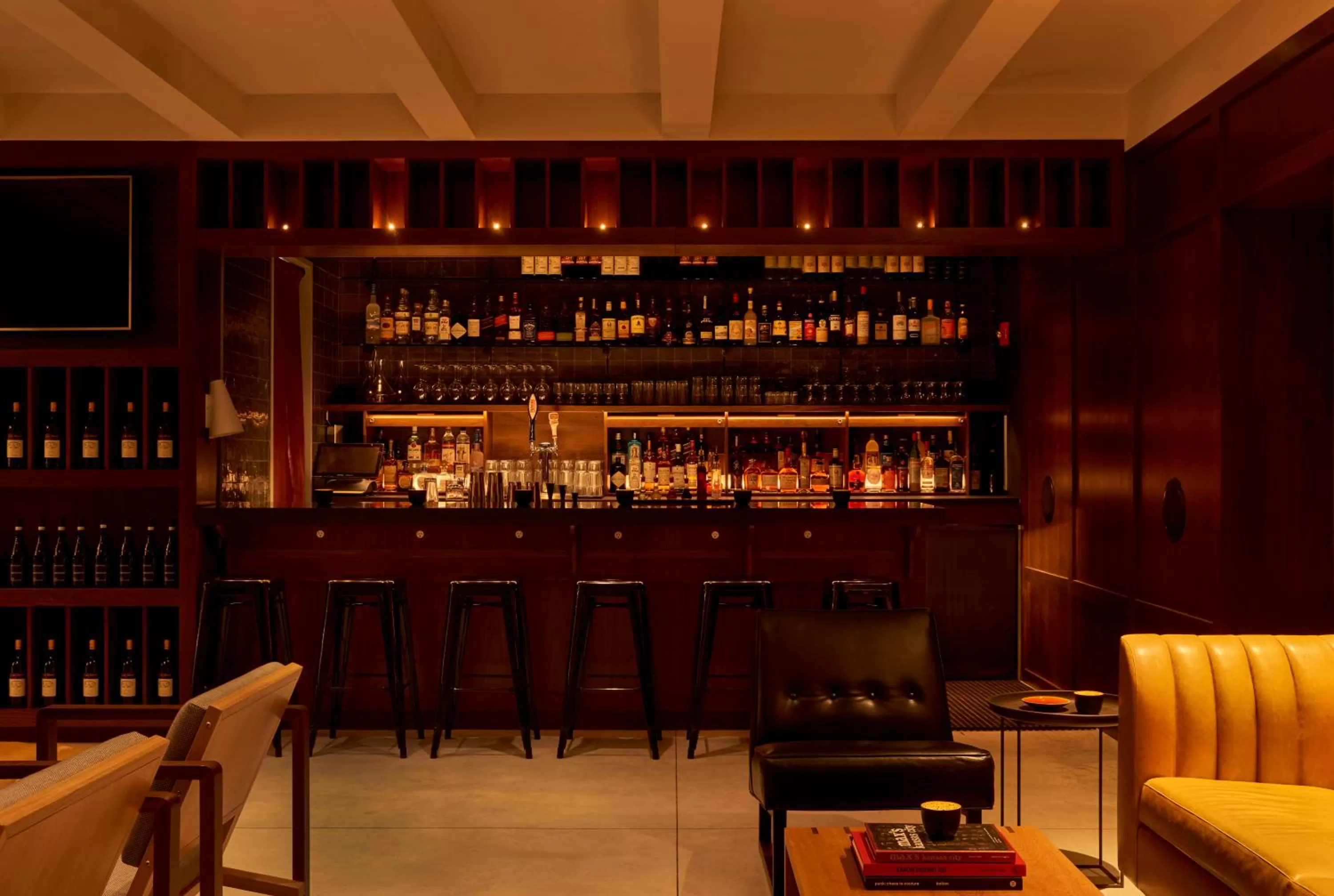 Lounge or bar in Arlo NoMad