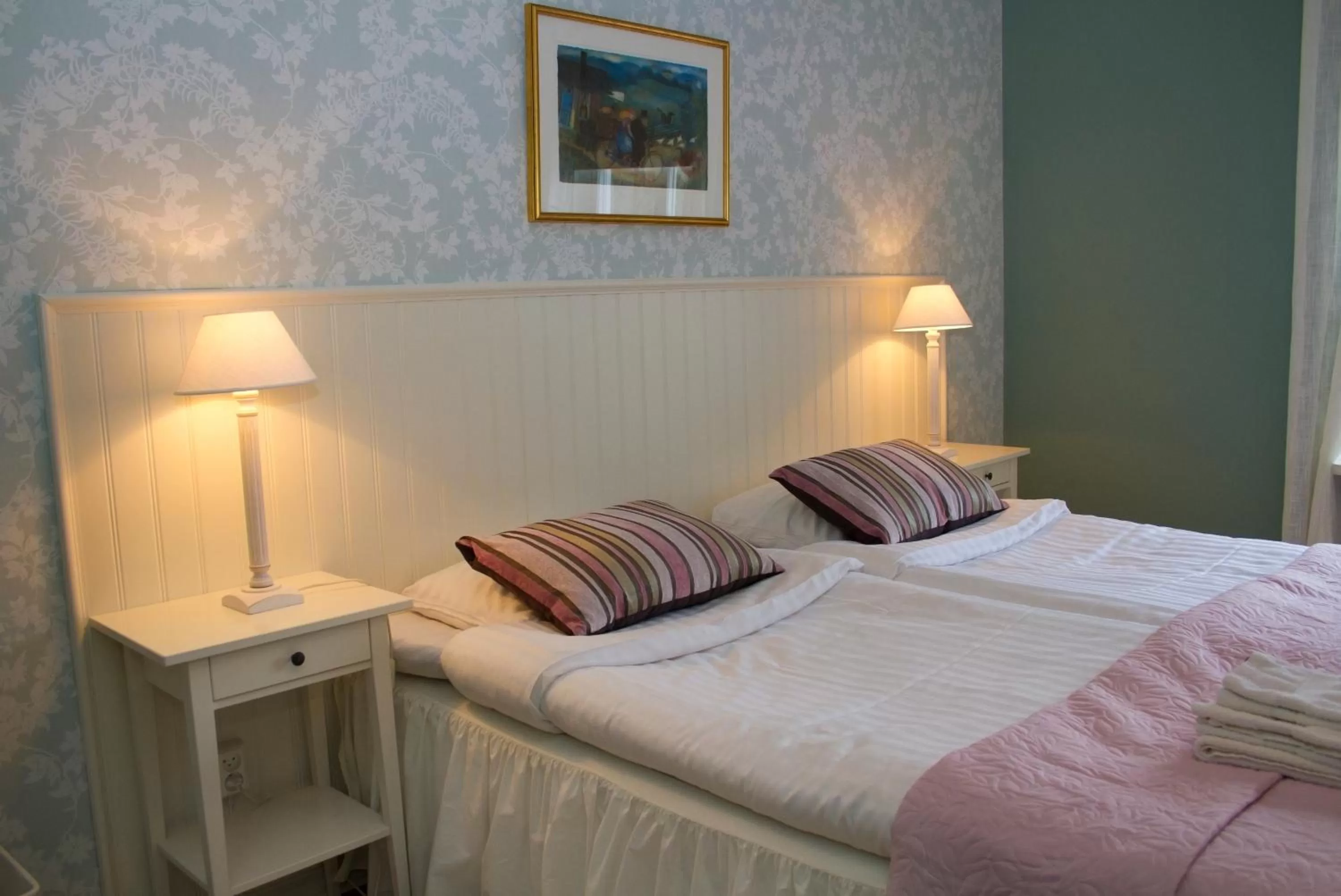 Photo of the whole room, Bed in Långshyttans Brukshotell