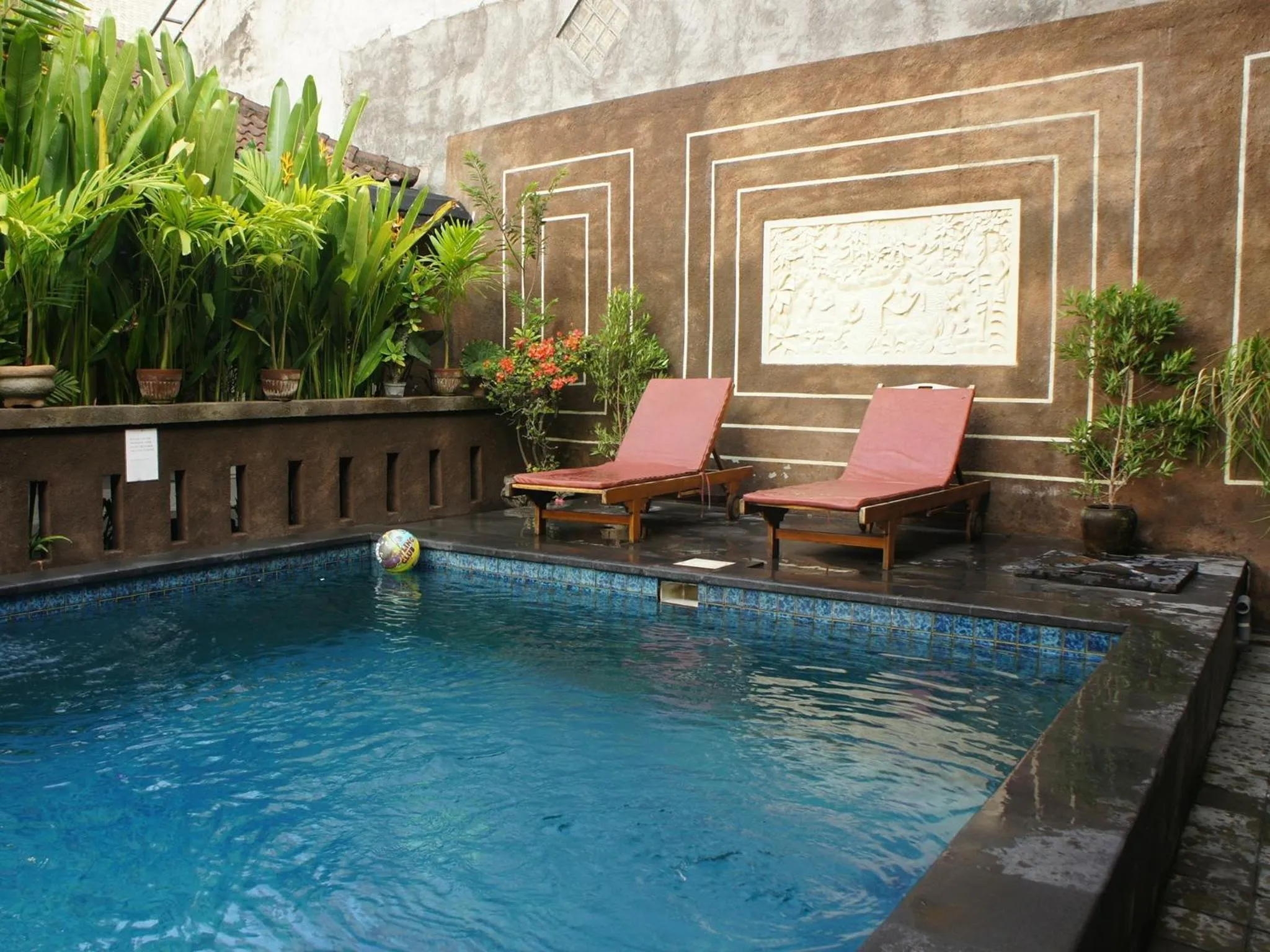 Property building in Waringin Homestay