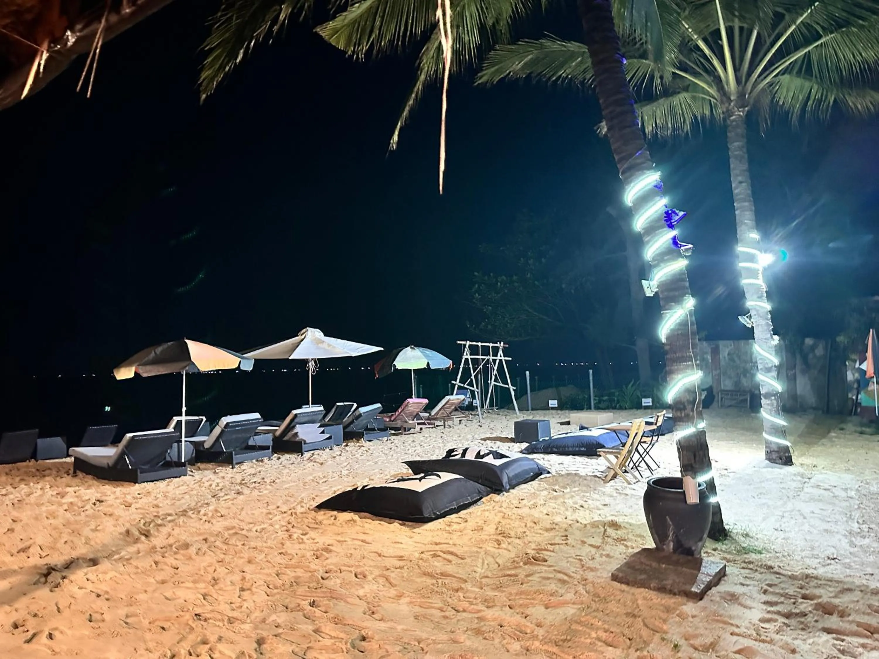 Beach in Ananda Resort