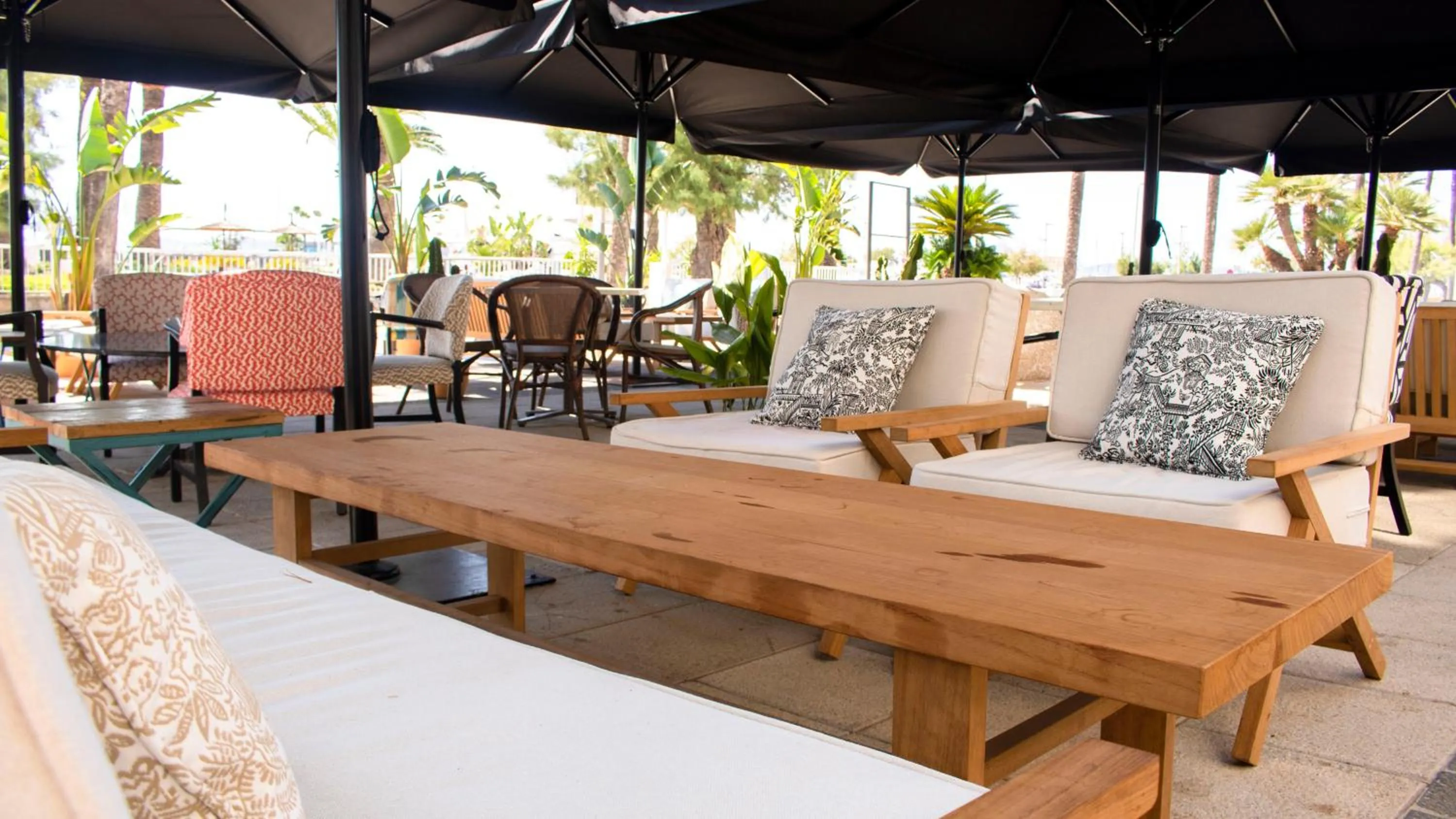 Property building in Hoposa Daina- Adults Only