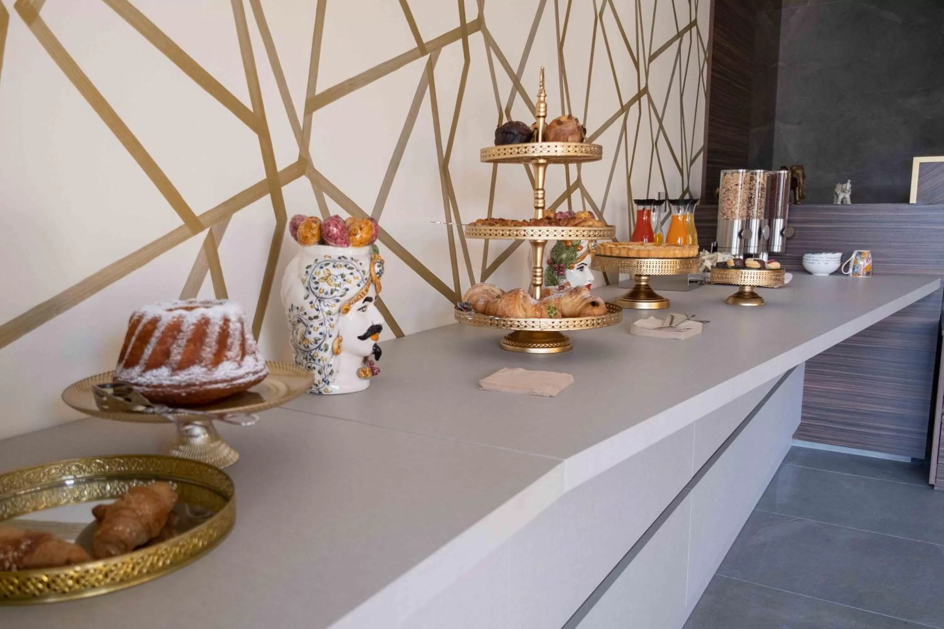 Coffee/tea facilities in Divina Charme