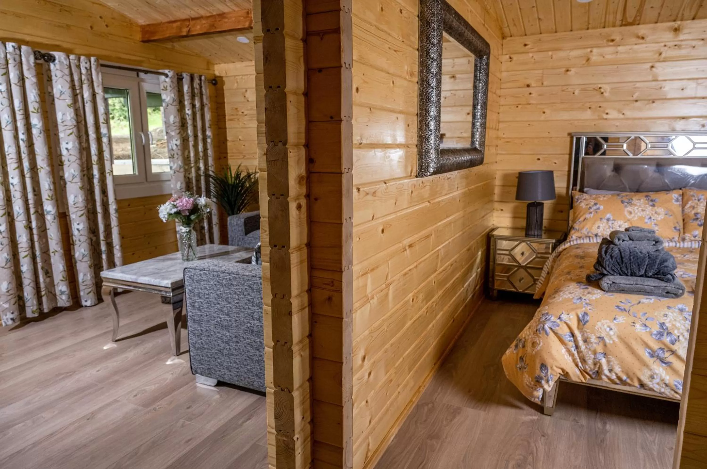 Living room, Bed in Kintala Resort & Spa