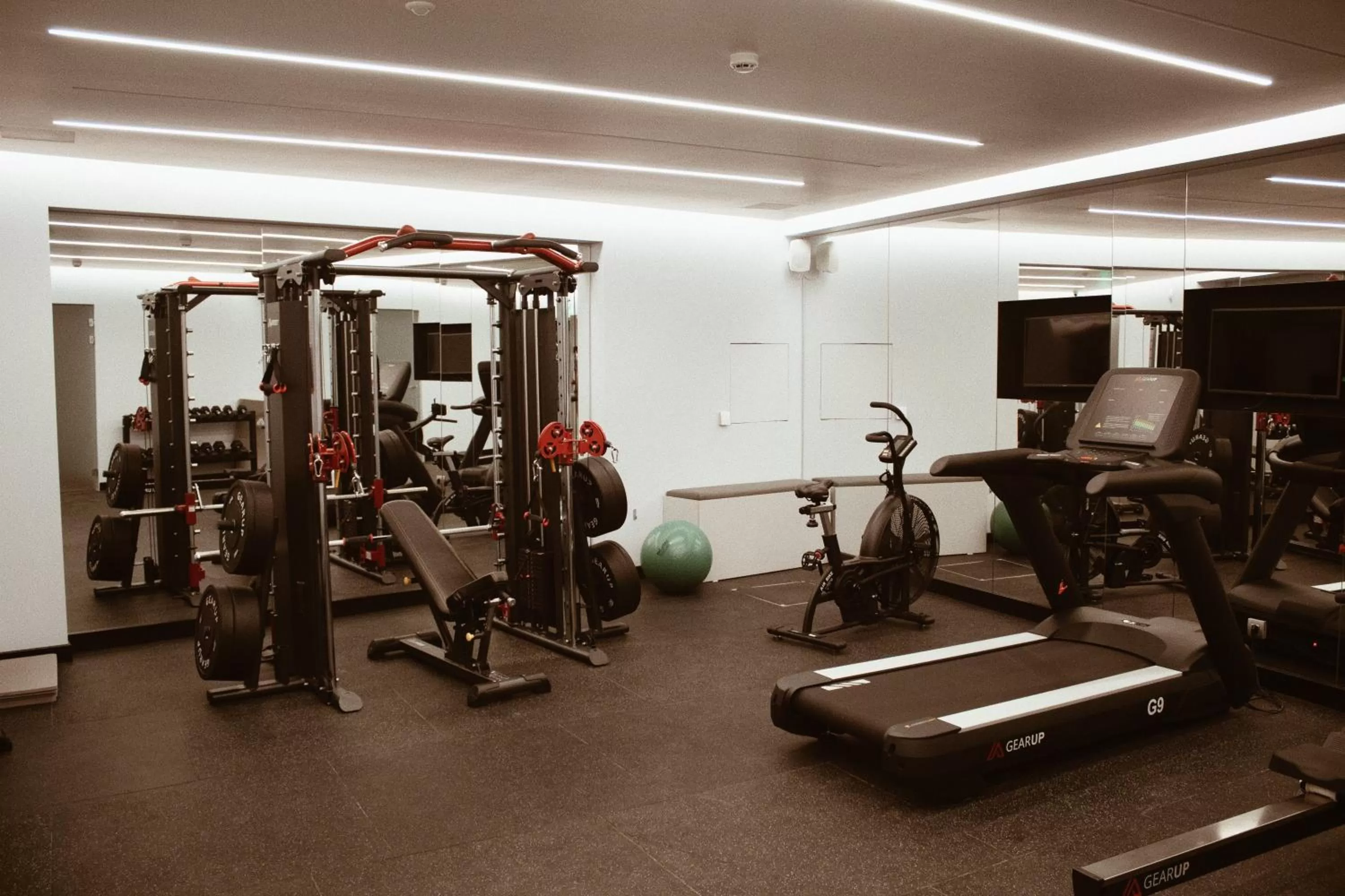 Fitness centre/facilities in Ivis 4 Boutique Hotel