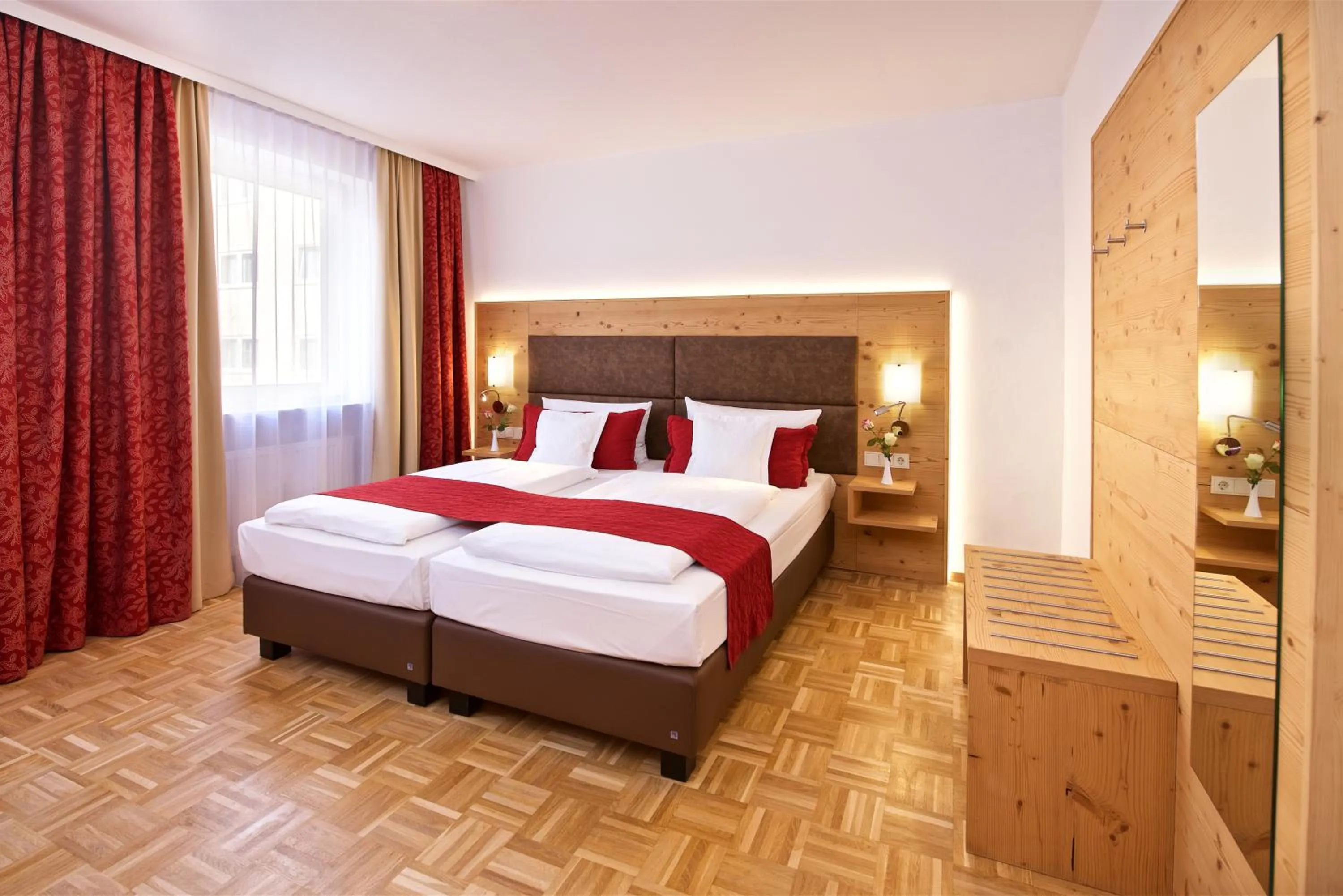 Photo of the whole room, Bed in Park Hotel Laim