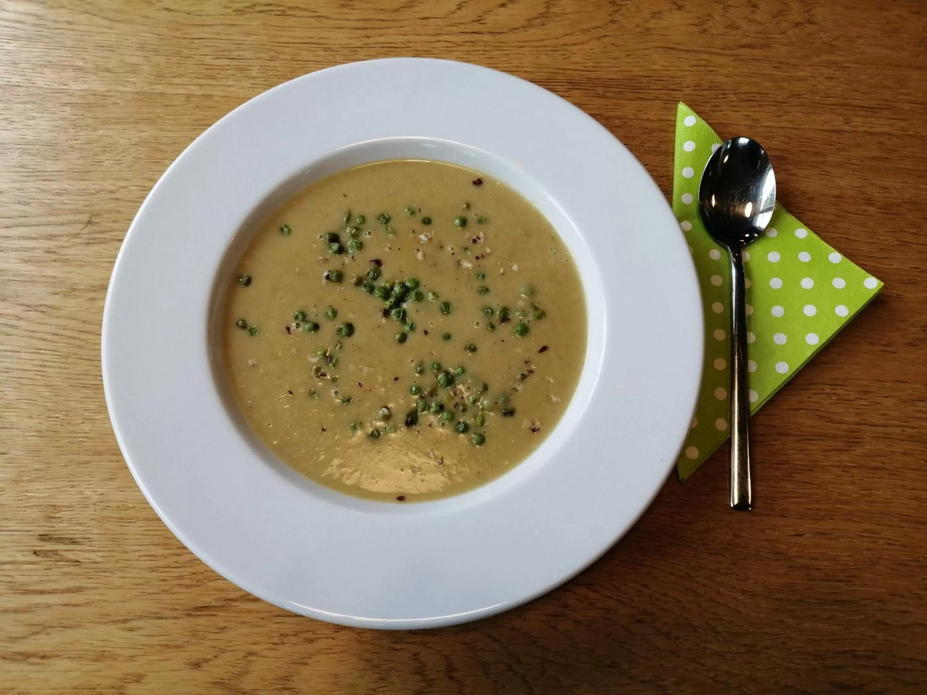 Restaurant/places to eat in Salon Win Wine Bar & Apartments