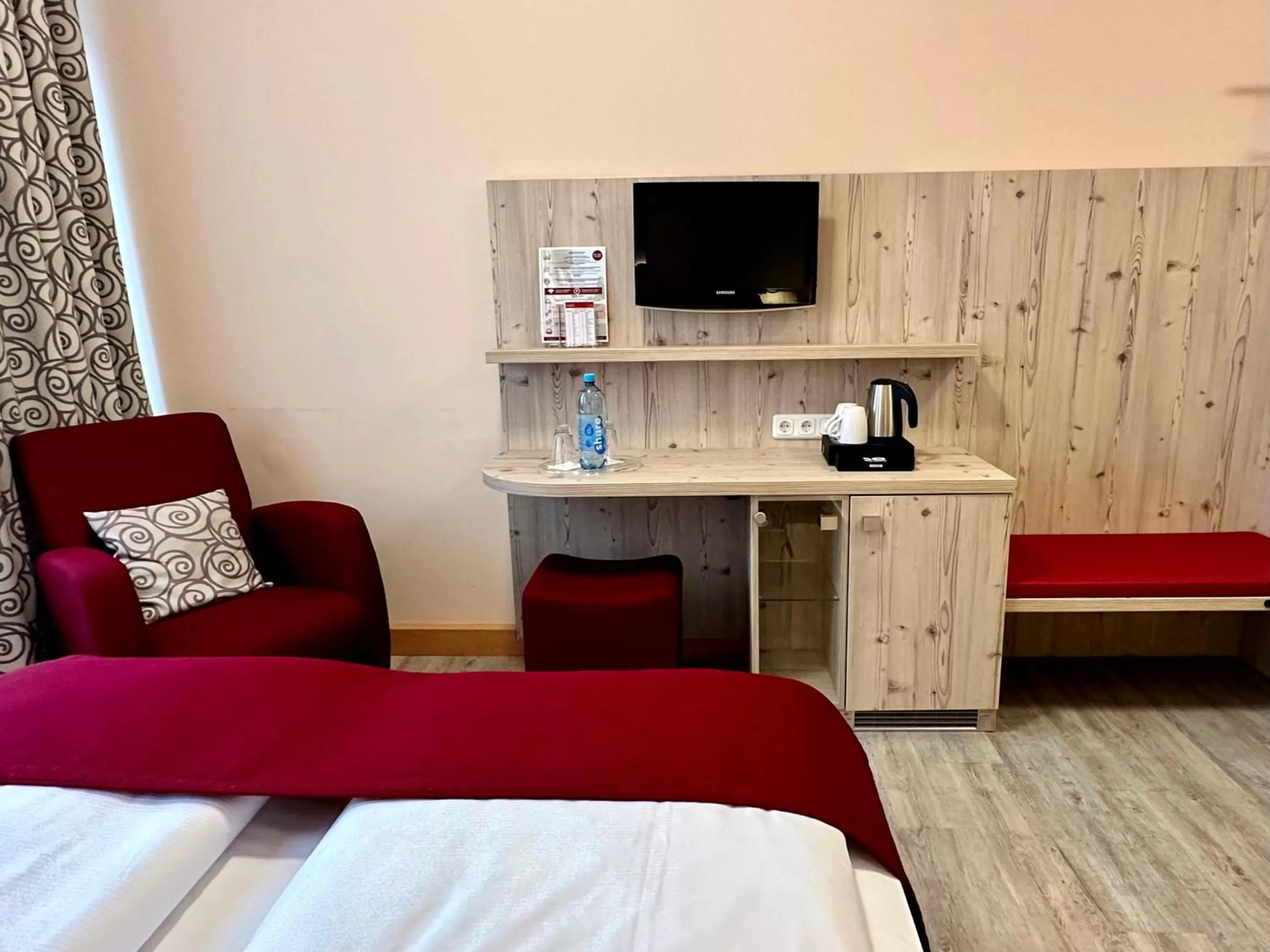 Photo of the whole room, Bed in TRIP INN PostHotel Düren