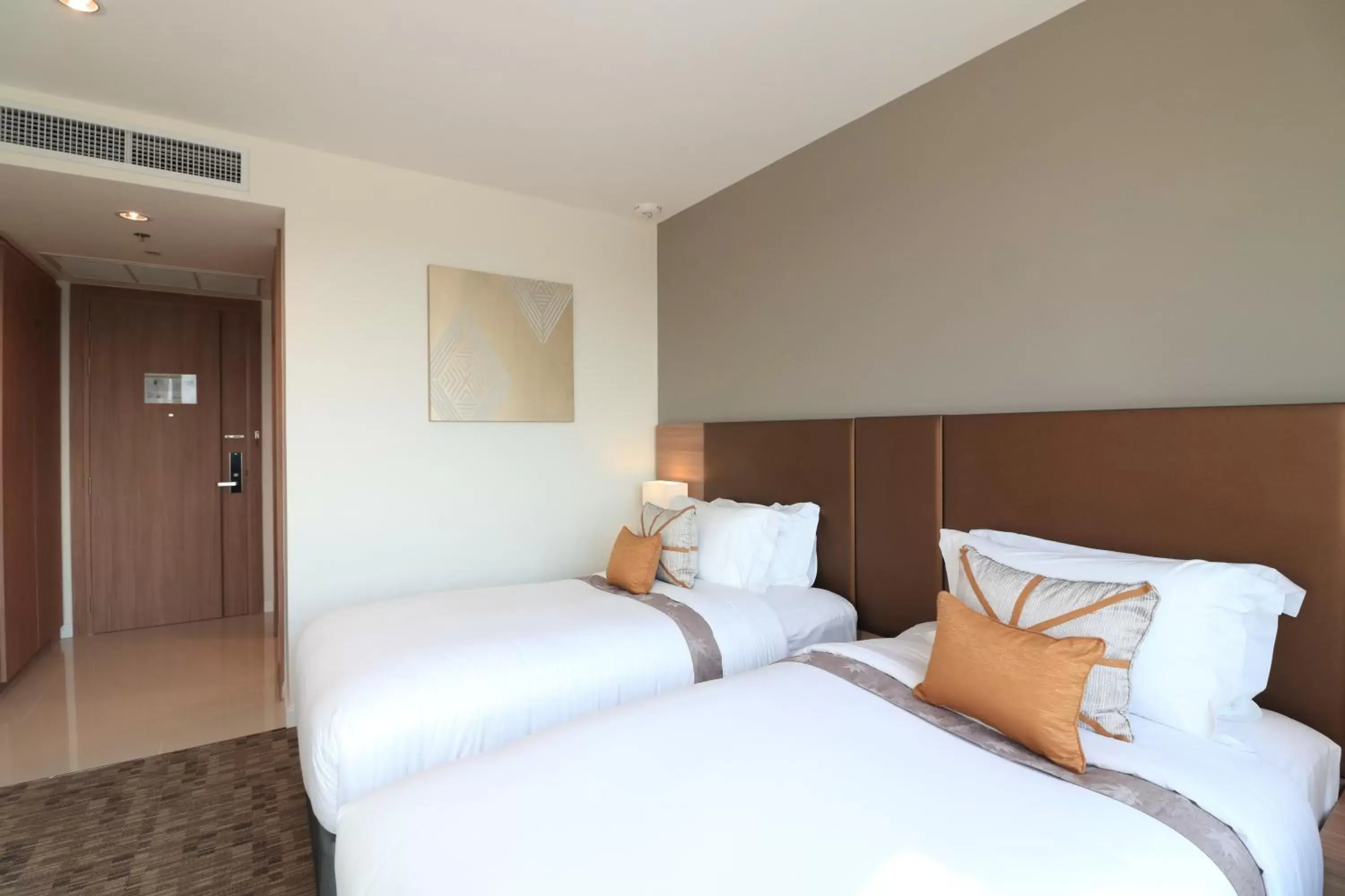 Executive Superior Twin Room- Non-Smoking in Grand Fortune Hotel Nakhon Si Thammarat Executive Superior Twin Room- Non-Smoking in Grand Fortune Hotel Nakhon Si Thammarat