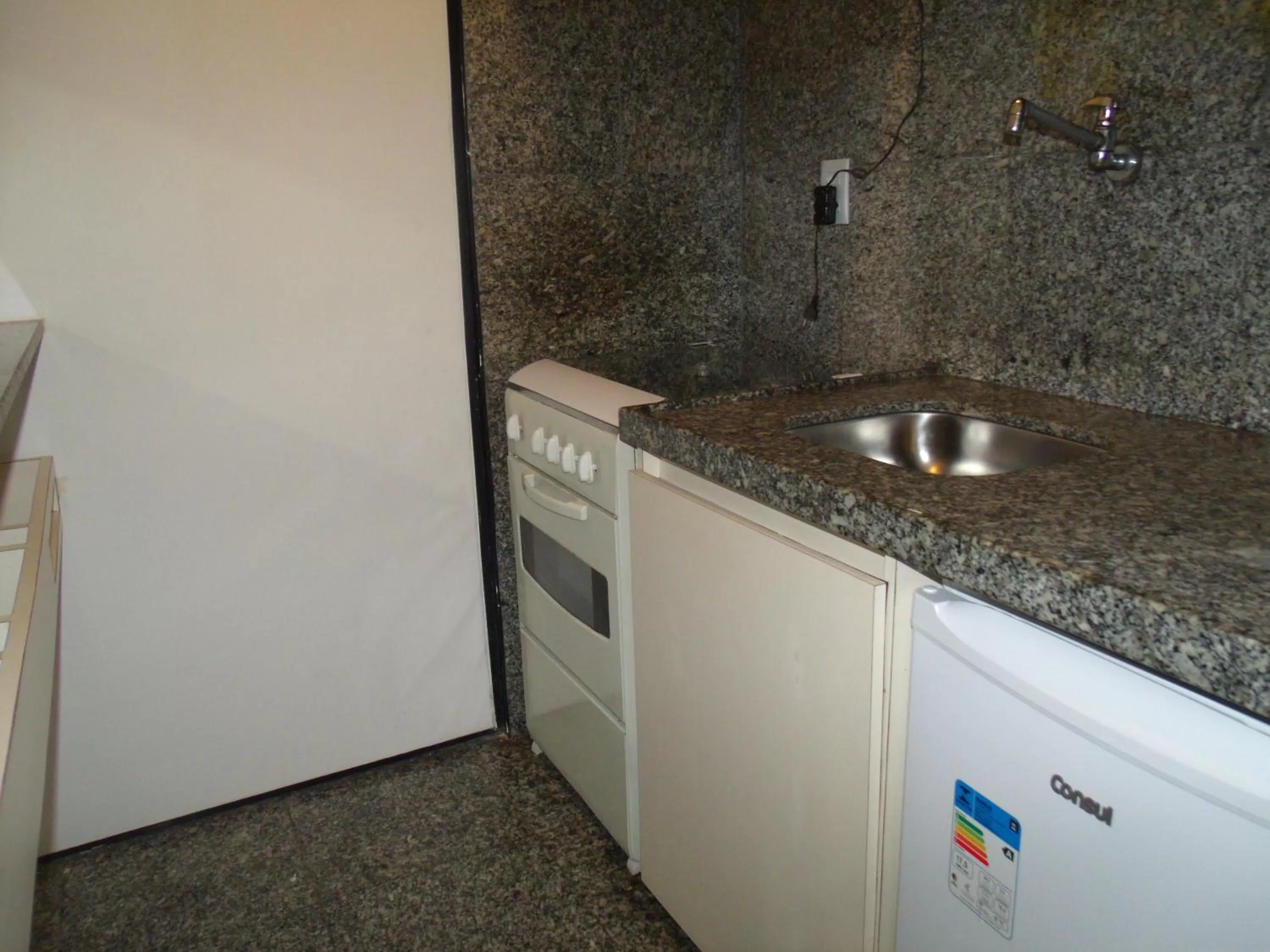 Kitchen or kitchenette, Kitchen/Kitchenette in Iracema Residence Hotel Flat