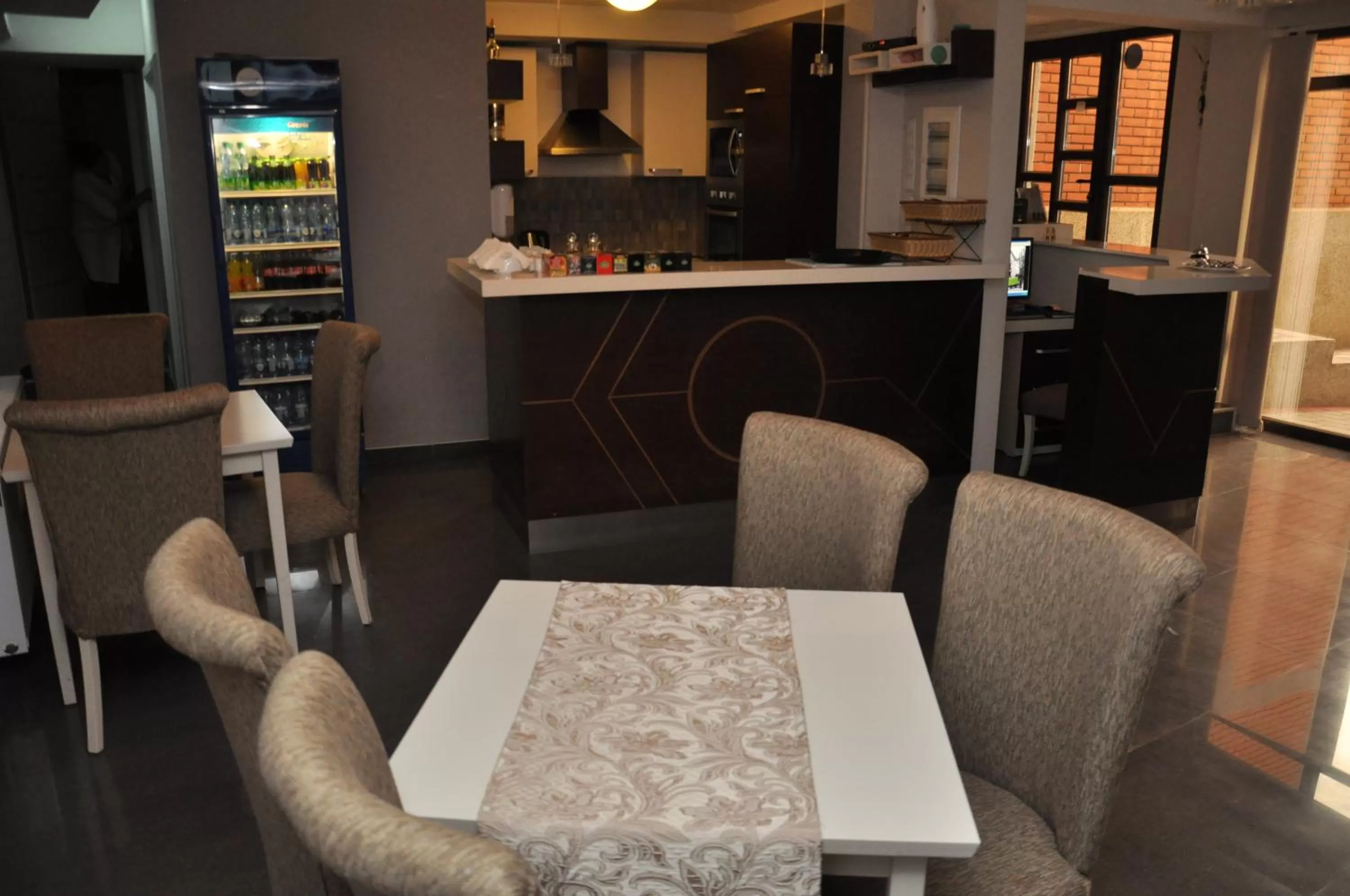 Lounge or bar, Restaurant/Places to Eat in Hotel Prima