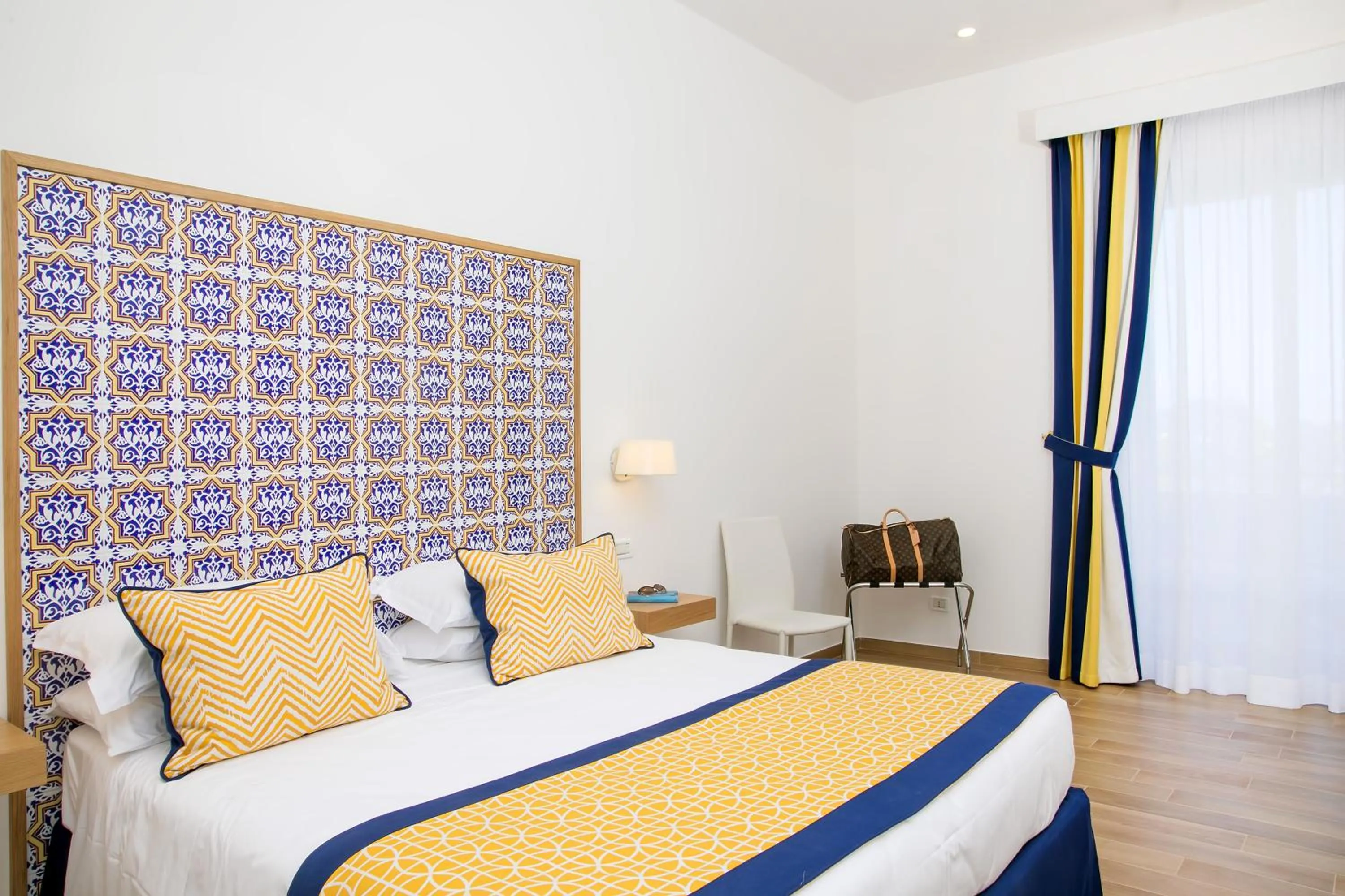 Bedroom, Bed in Hotel Miramare