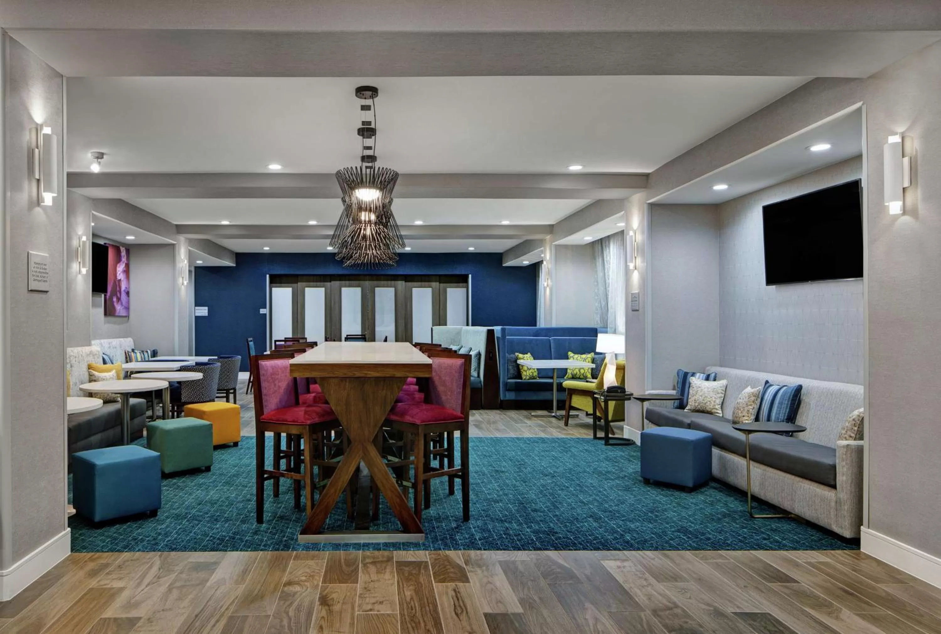 Restaurant/places to eat in Hampton Inn Weslaco