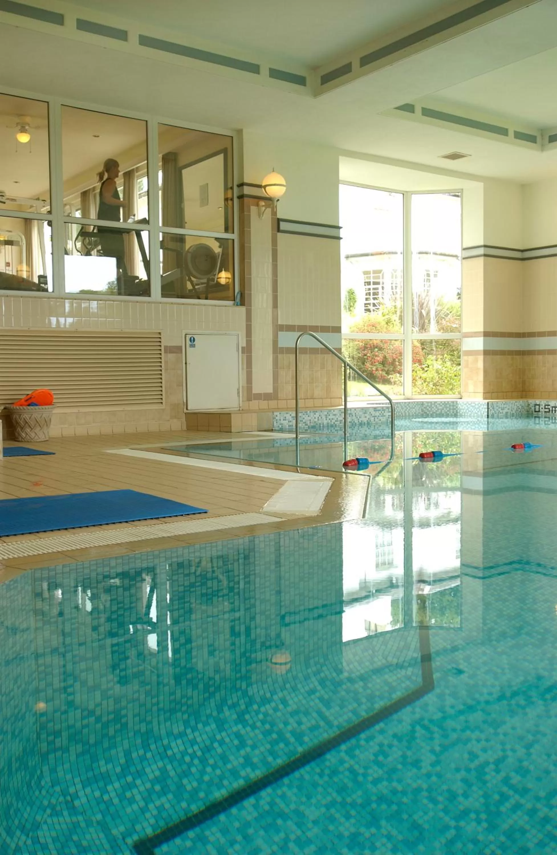 Swimming pool in Penmere Manor Hotel