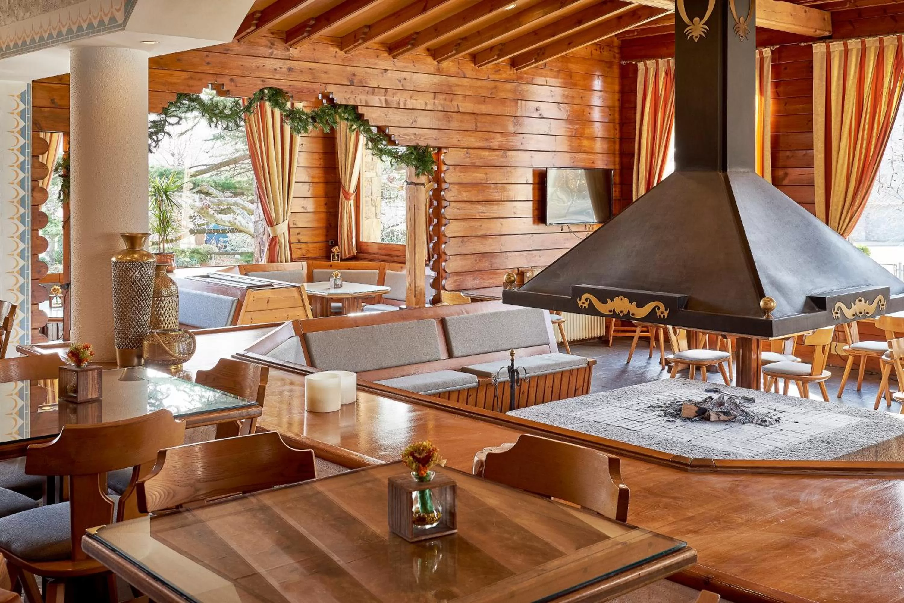 Restaurant/places to eat in Hotel Grèvol Spa