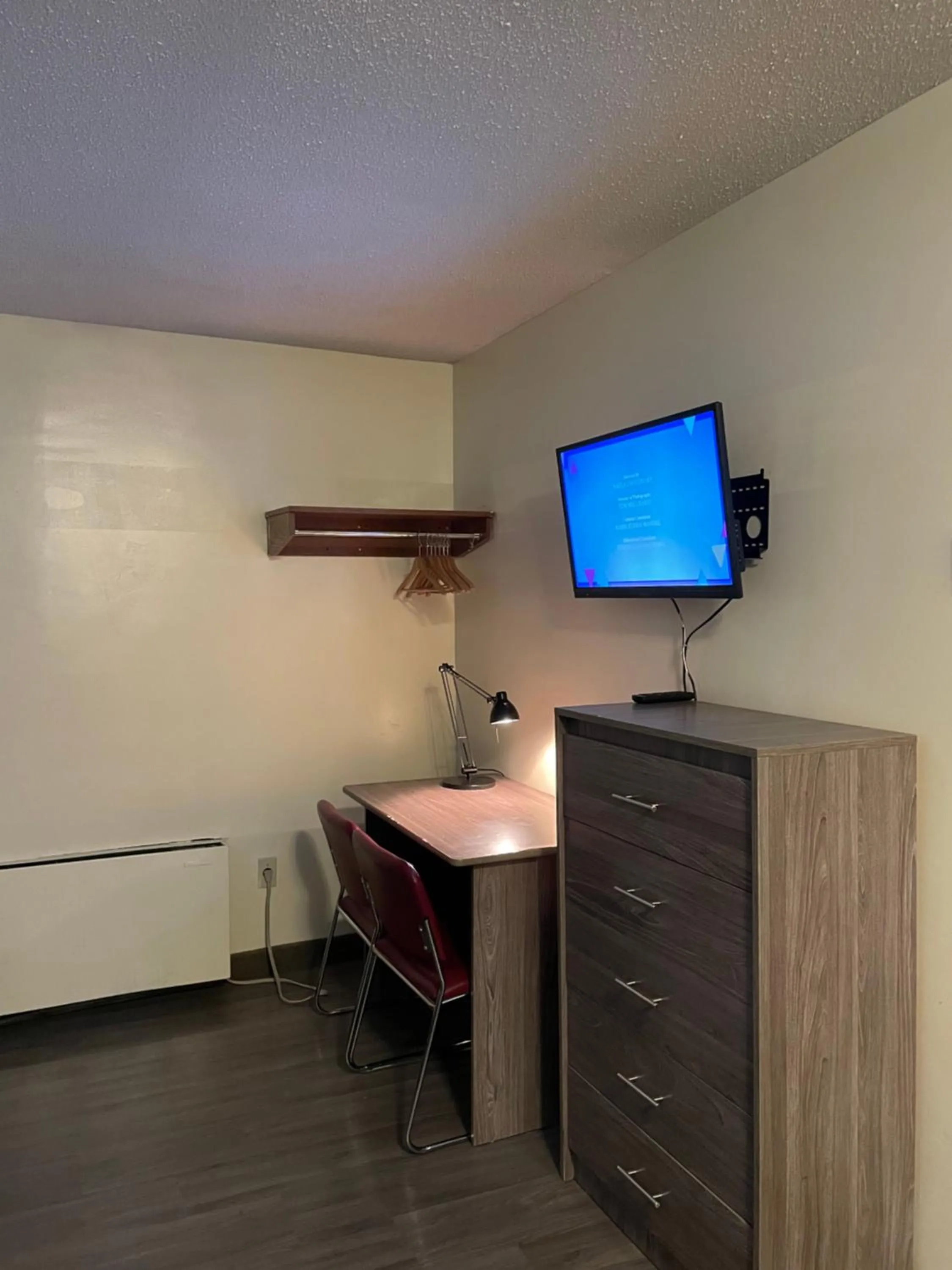 Scottish Inn Near the Falls and Casino