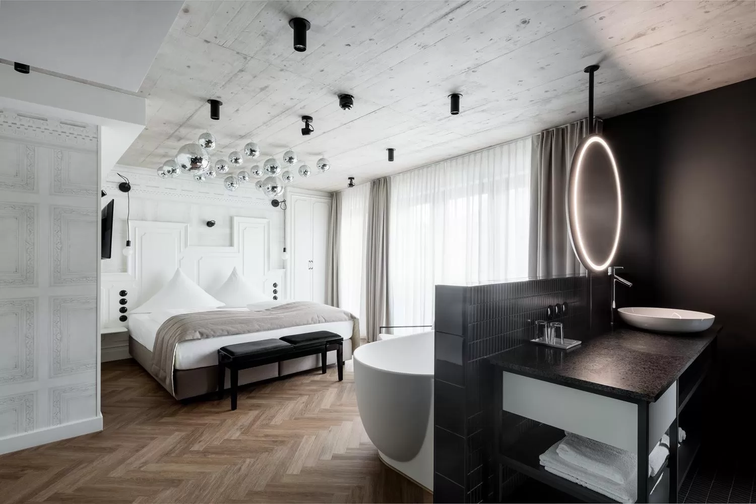 Photo of the whole room, Bed in Hotel Sonne