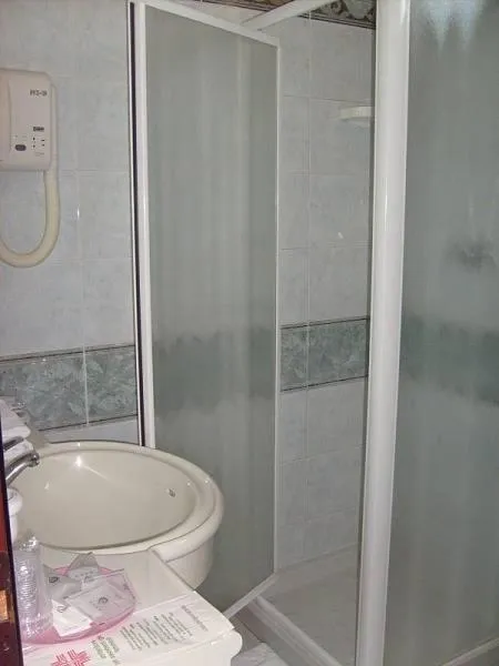 Bathroom in Hotel Motel Flower