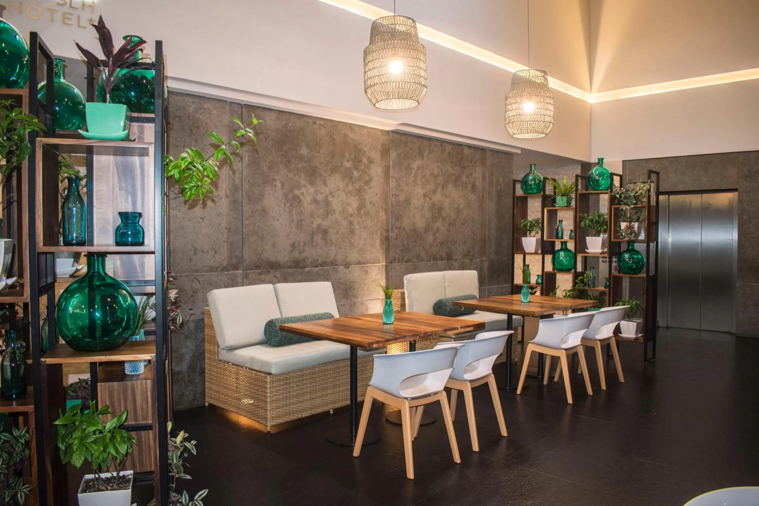 Restaurant/places to eat in Square Small Luxury Hotel - Providencia