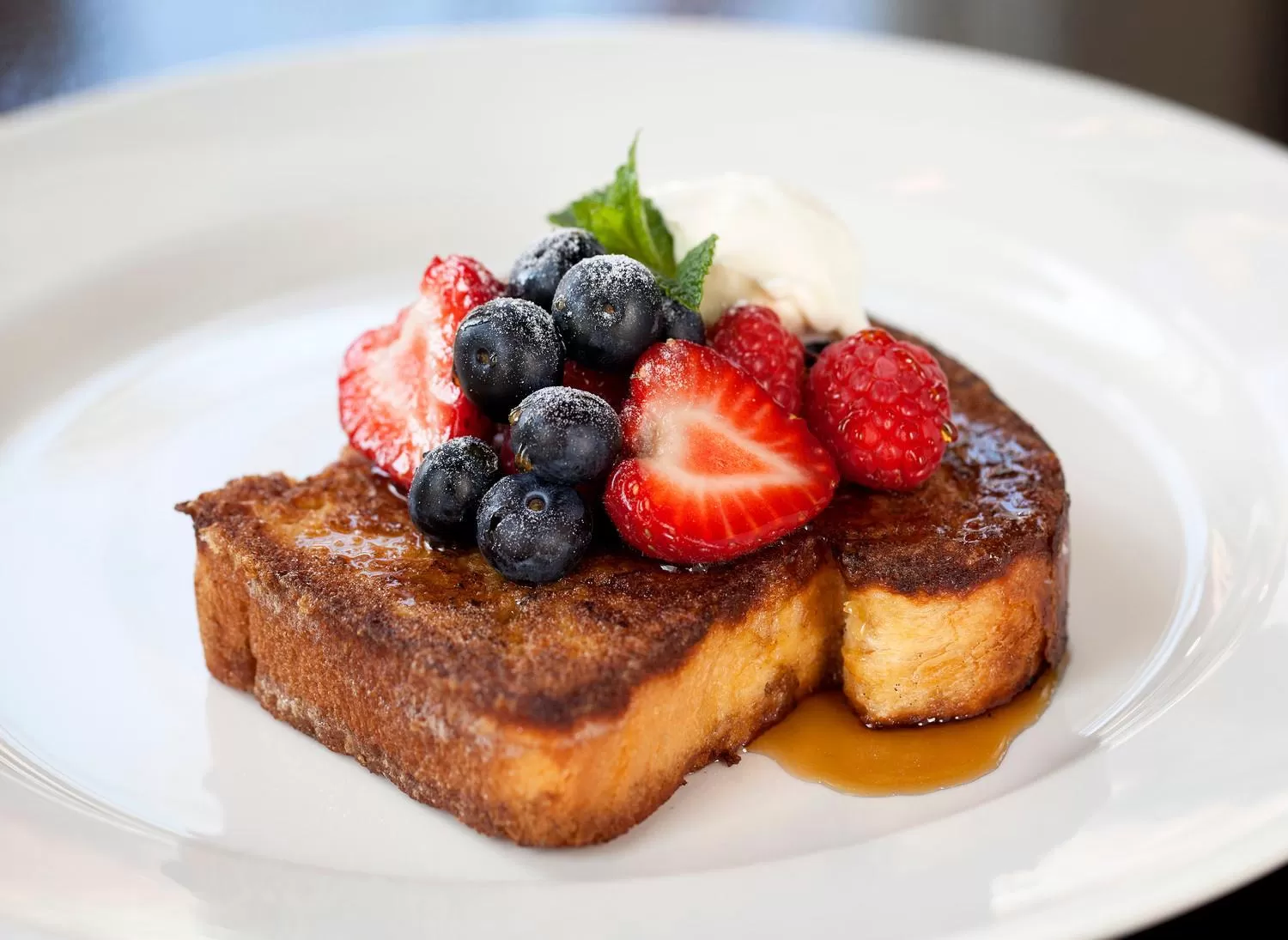 Breakfast in Kaya Great Northern Hotel, London