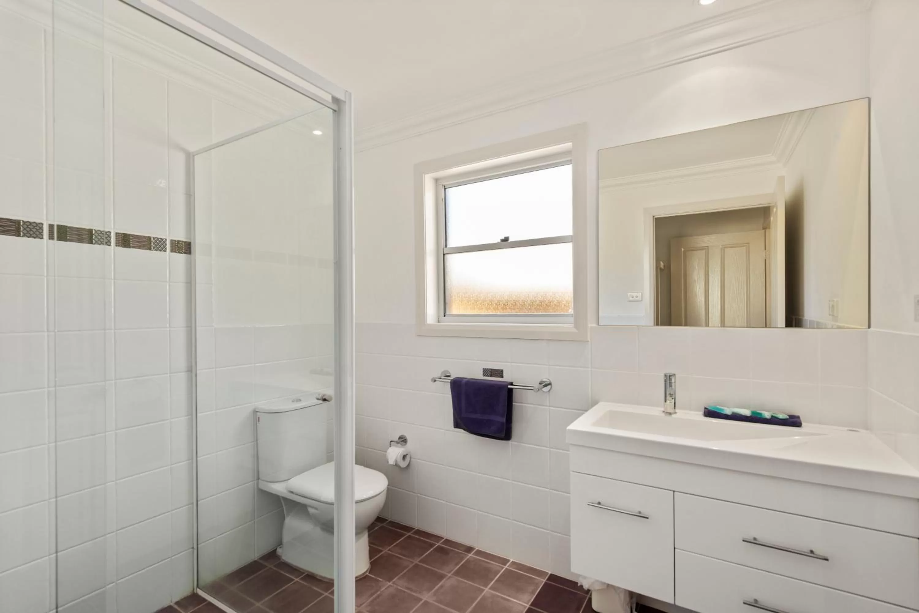 Toilet in Stay At Raffertys Resort