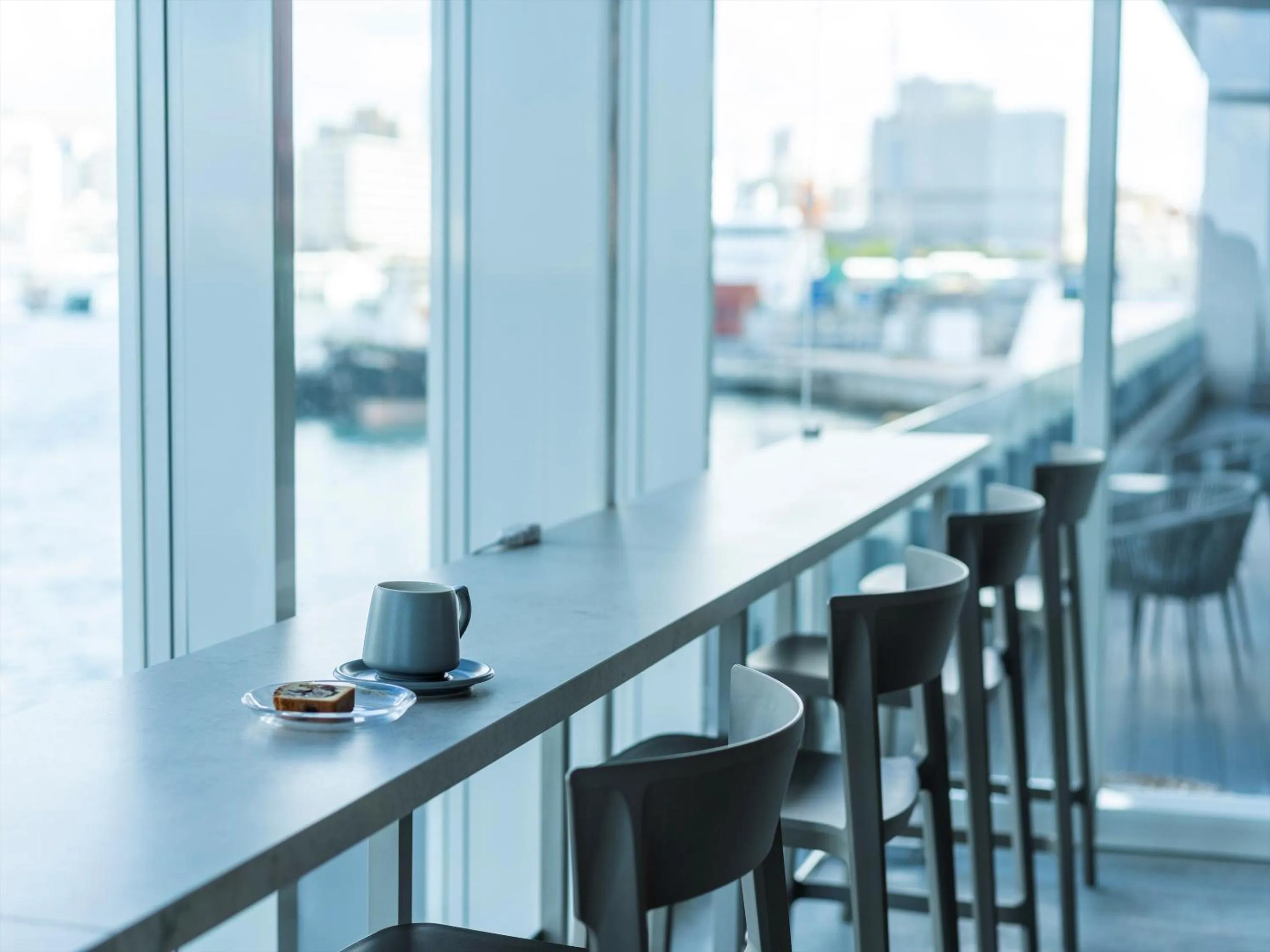Communal lounge/ TV room in HOTEL ANTEROOM NAHA