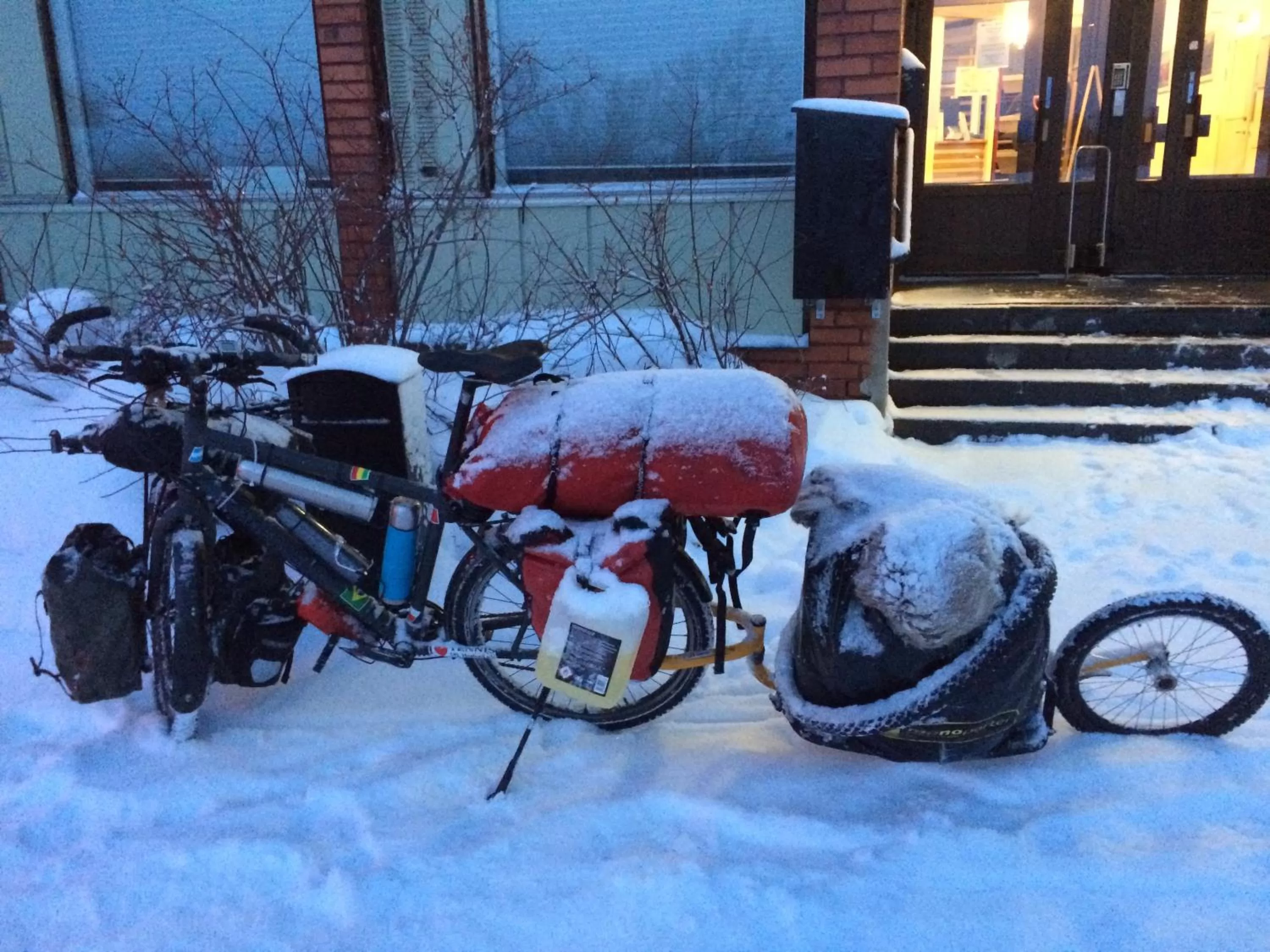 Facade/entrance in STF Malmfältens Folkhögskola