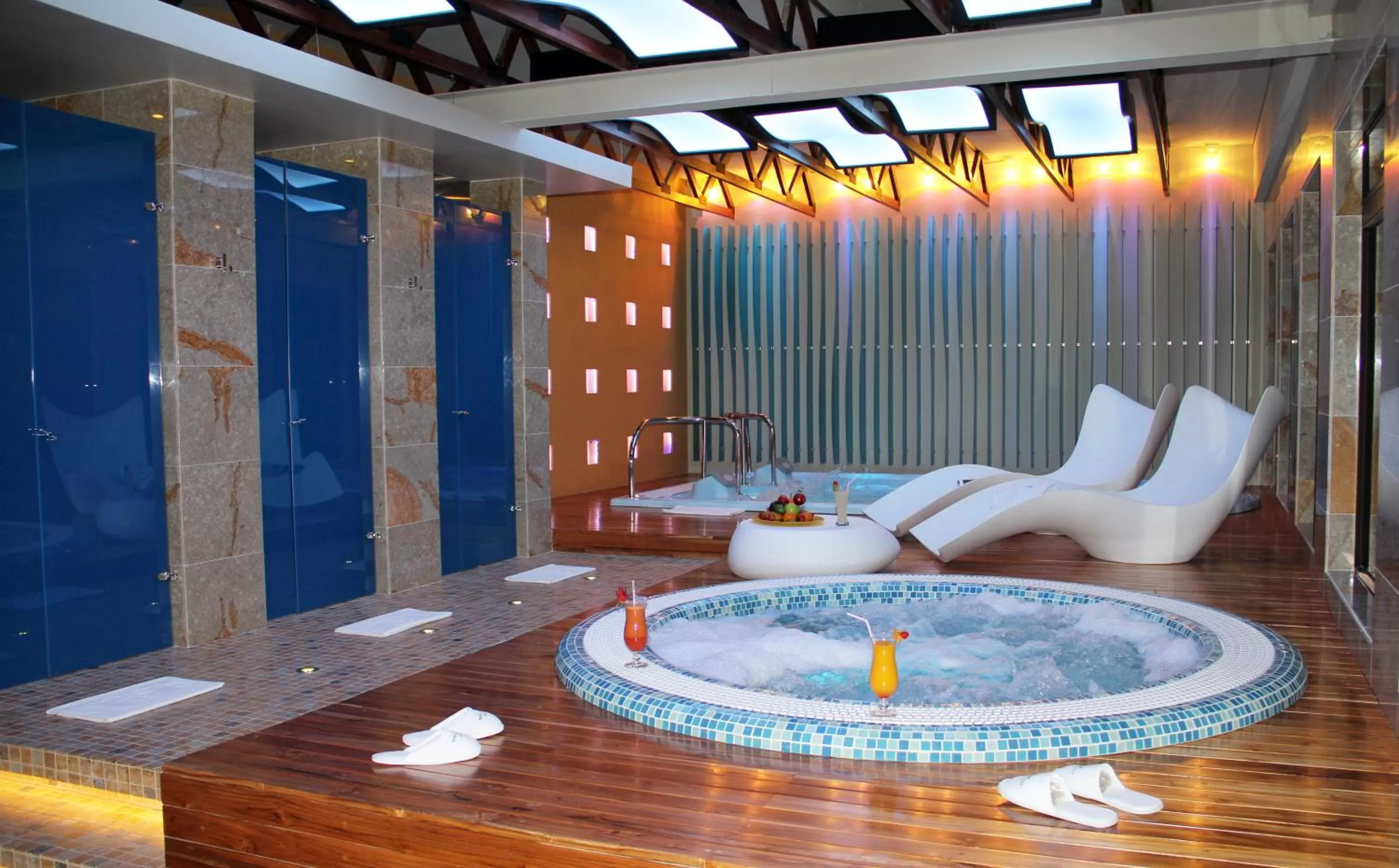 Hot Tub in Bogota Plaza Hotel