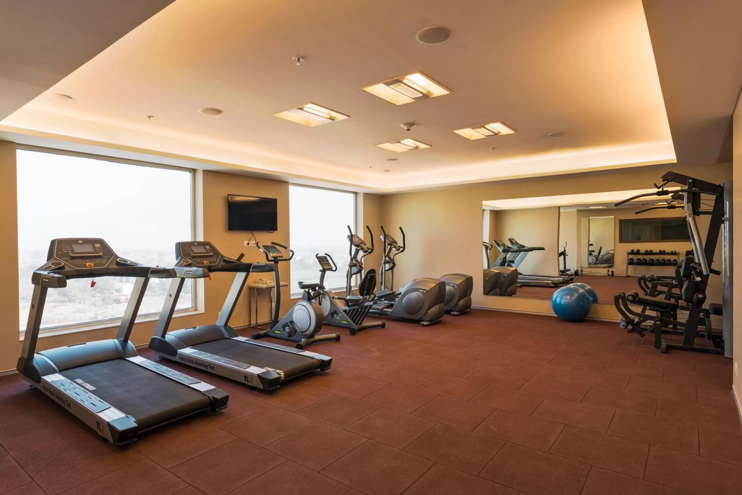 Fitness centre/facilities, Fitness Center/Facilities in Jakson Inns