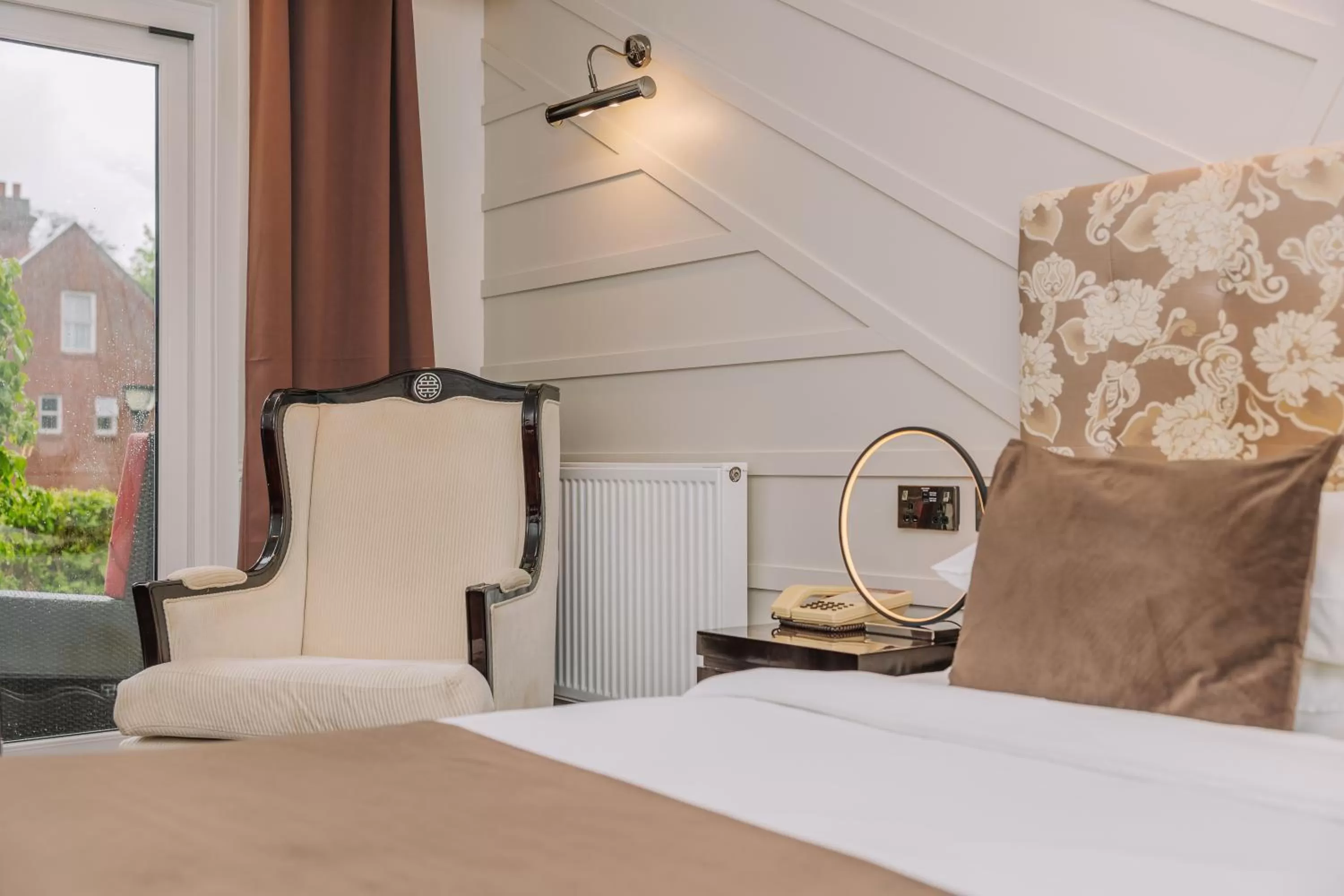 Bedroom, Bed in Muthu Belstead Brook Hotel