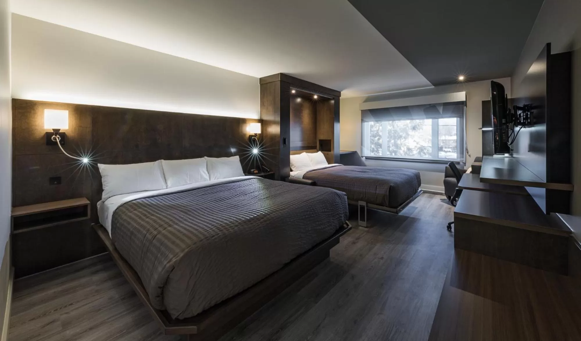 Bed in Hôtel & Suites Normandin Lévis