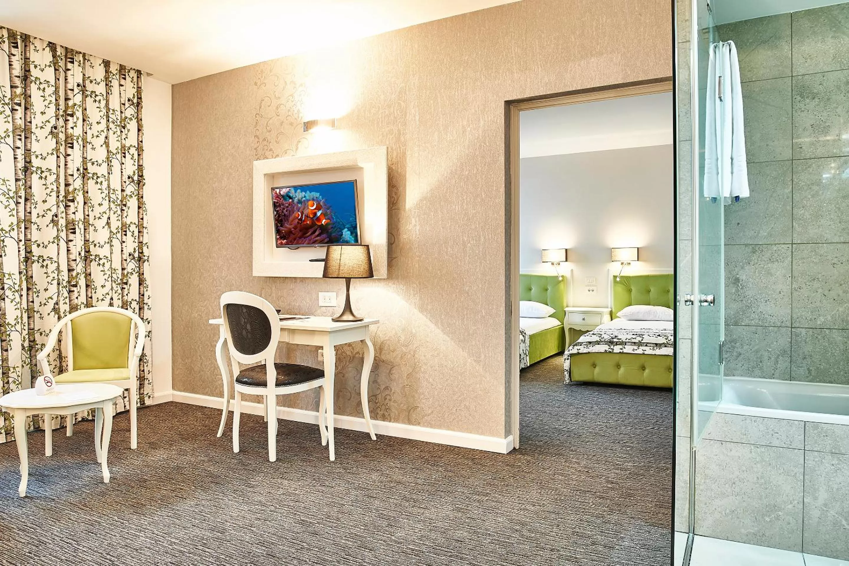 Photo of the whole room, Bed in Continental Forum Sibiu