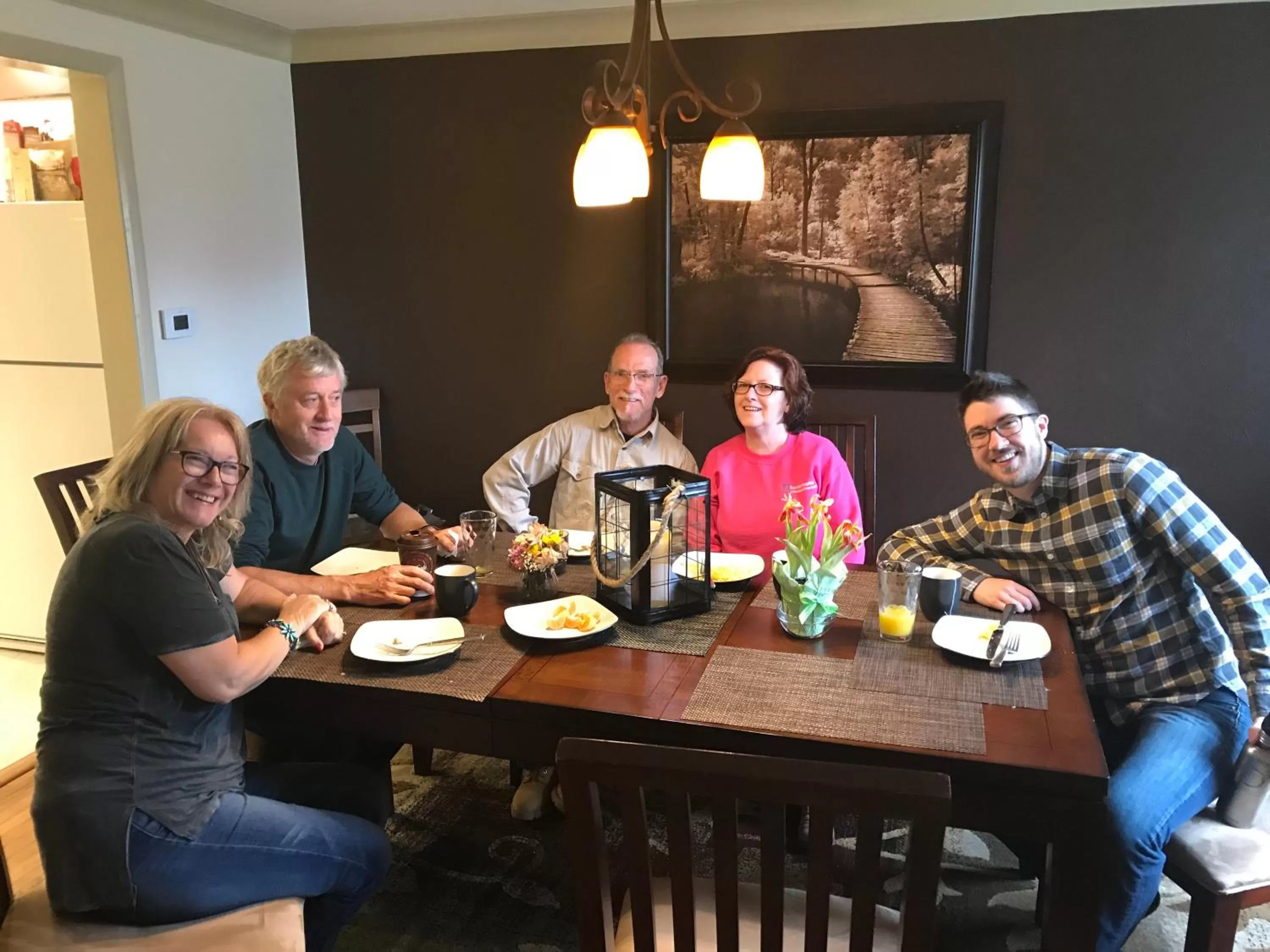Family in The Little Italy of Niagara Falls Bed & Breakfast