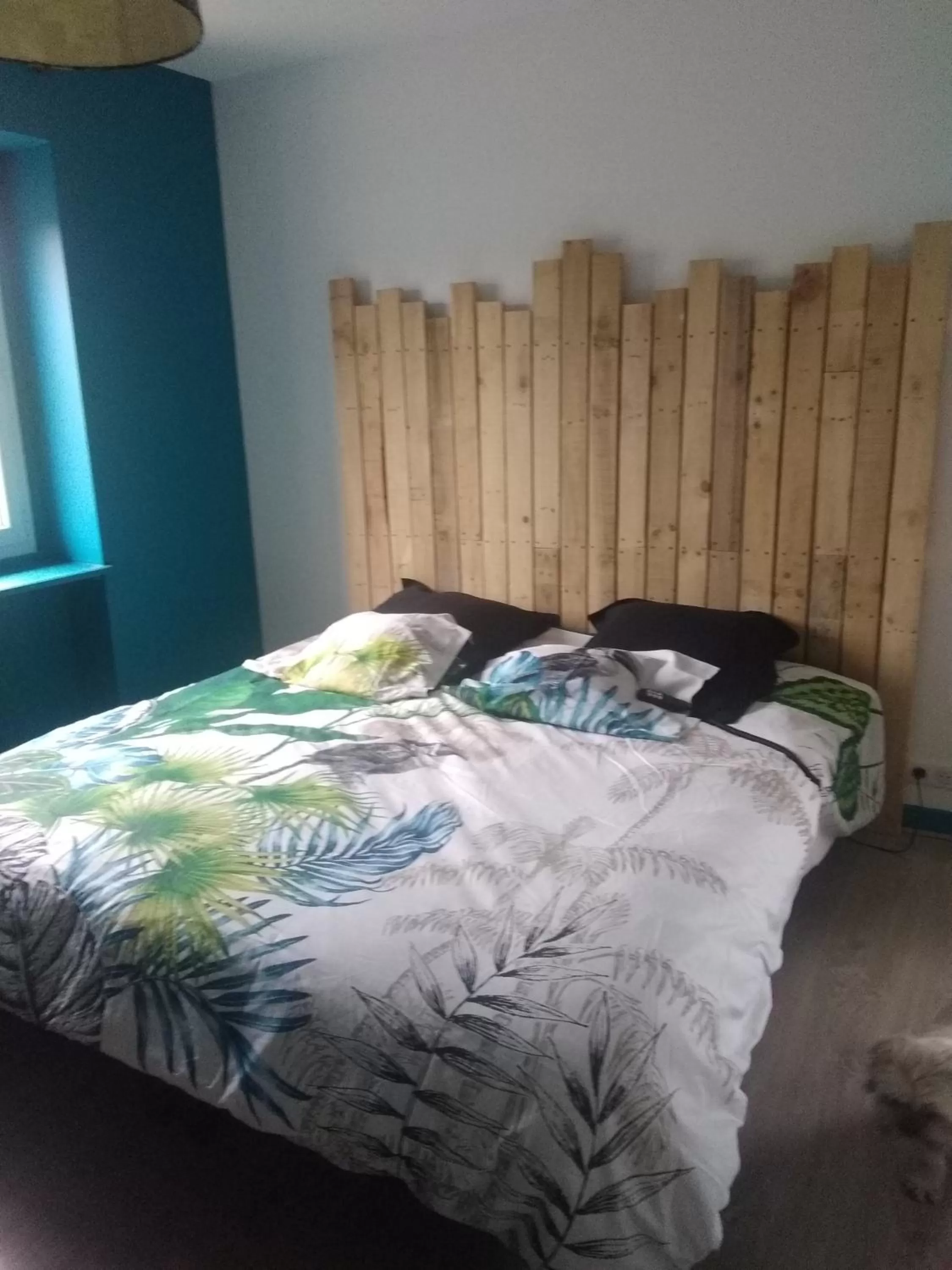 Bed in Virginie et Serge