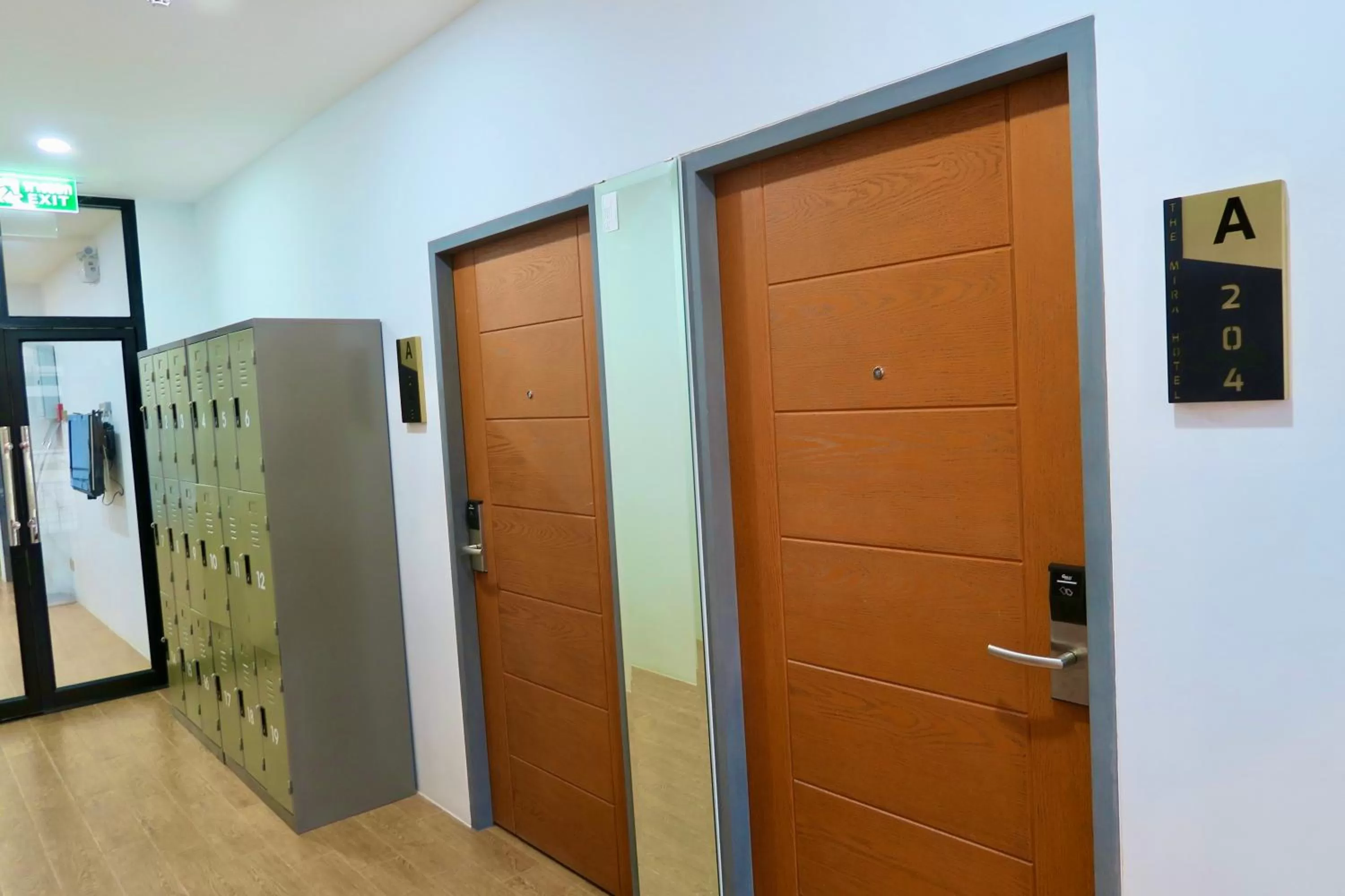 microwave in The Mira Hotel Chiang Rai