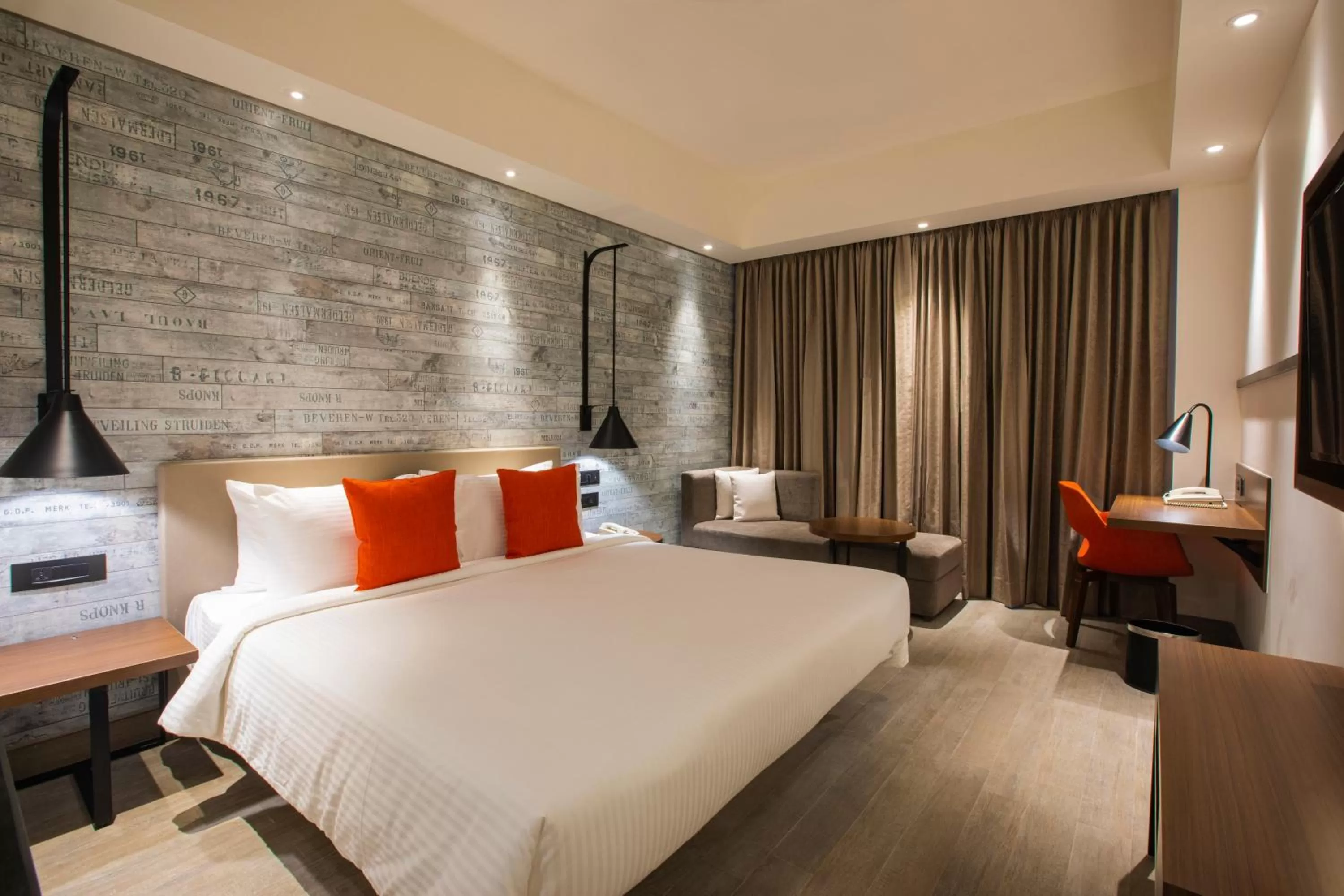 Bedroom, Bed in Lemon Tree Premier City Center Pune