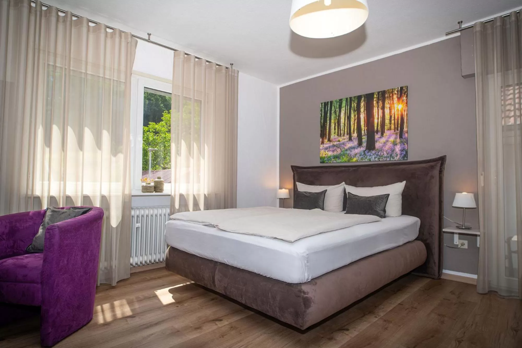 Bed in Landgasthaus & Hotel zur Krone