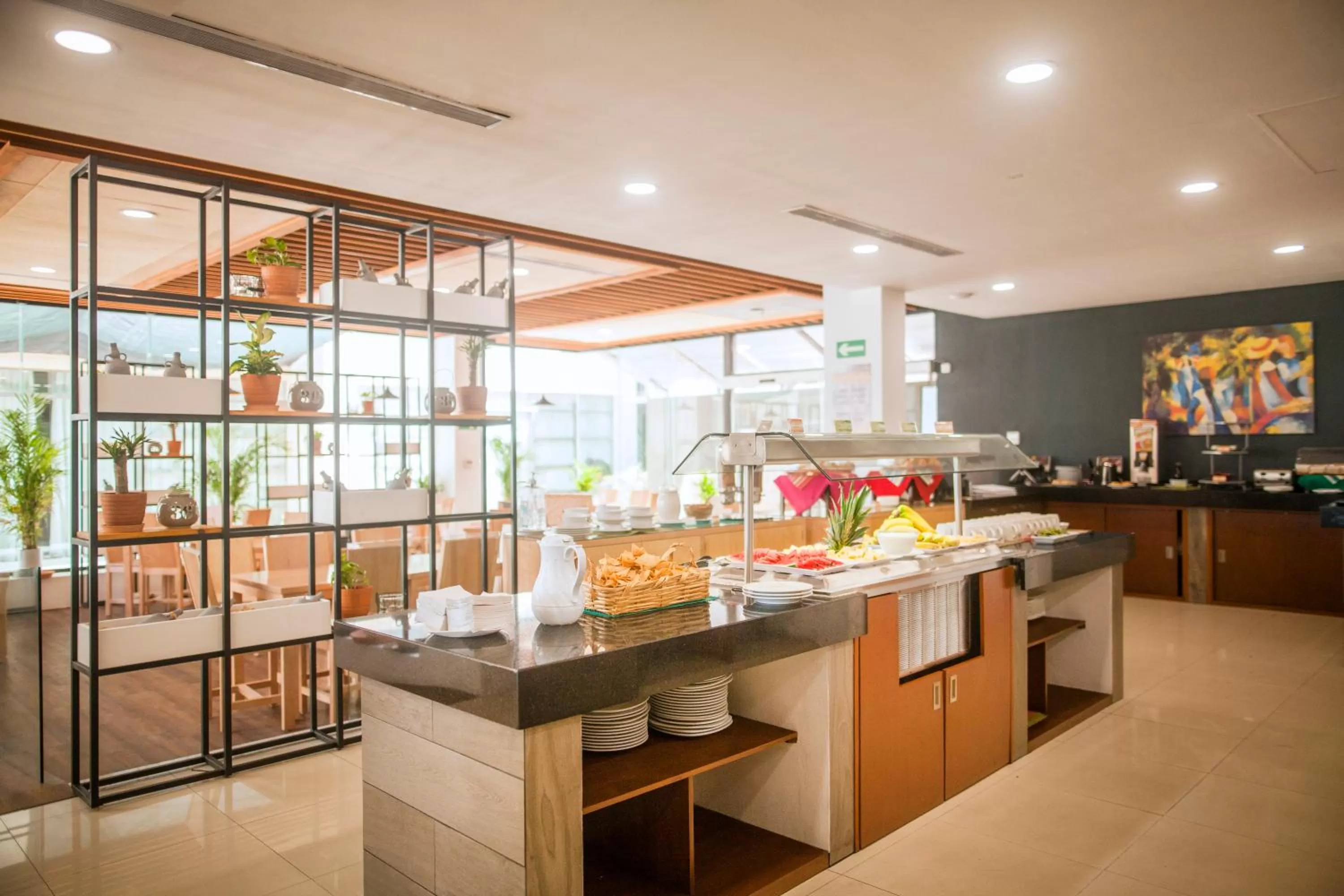 Restaurant/places to eat in Wyndham Garden Cancun Downtown