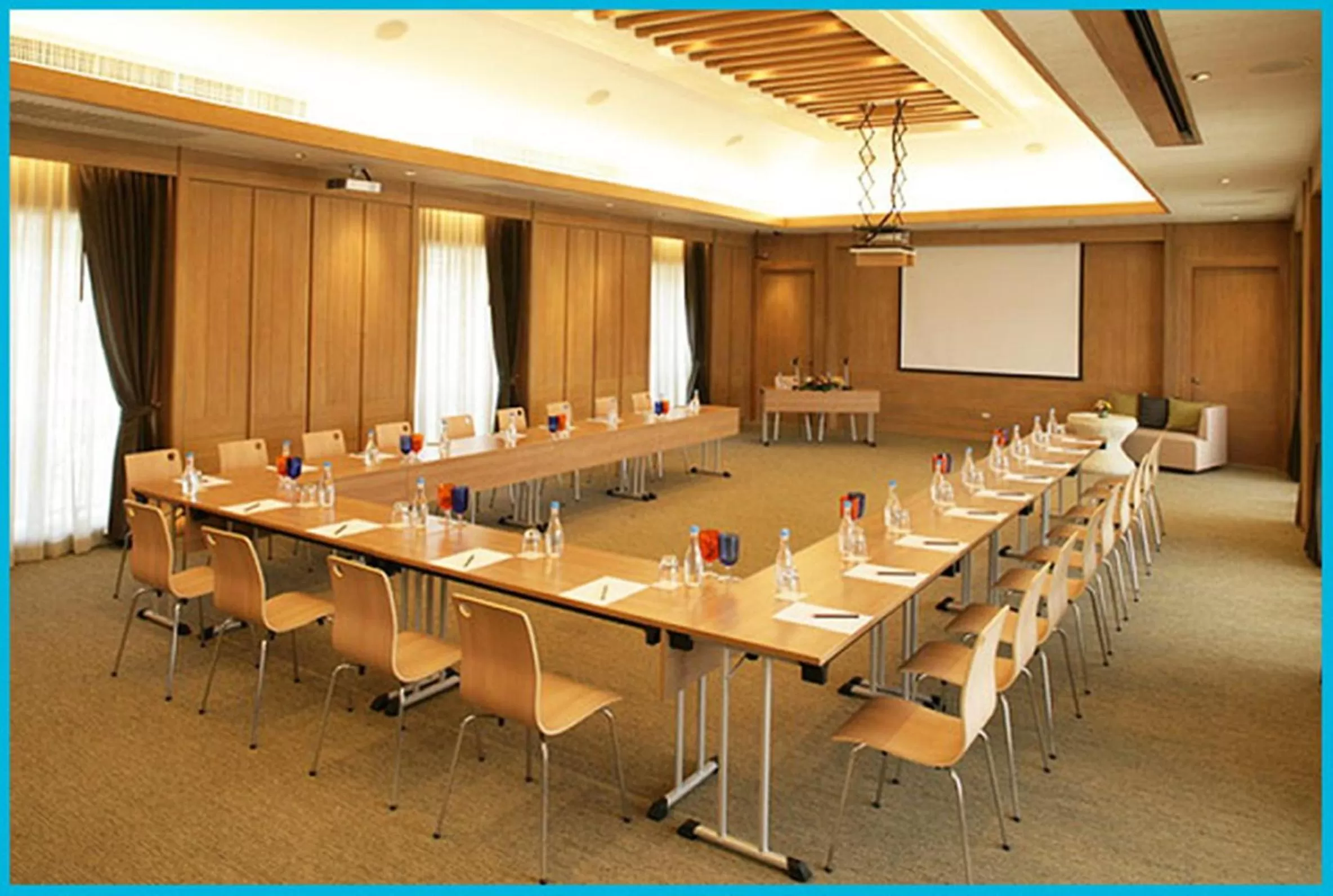 Business facilities in Rest Detail Hotel Hua Hin