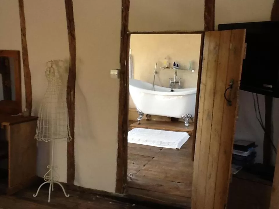 Valley Farmhouse, Westhall